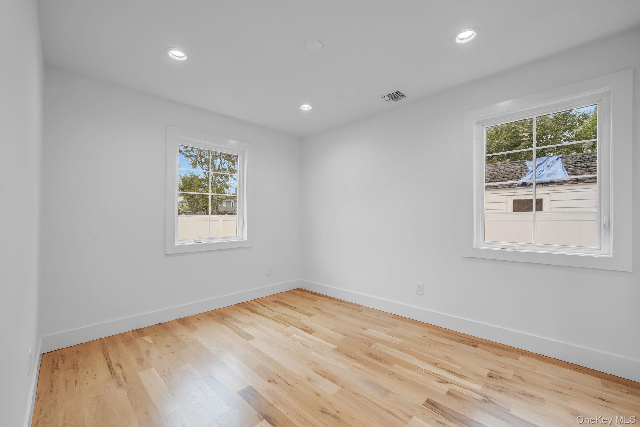 27 Elizabeth Court, Hempstead, NY 11550