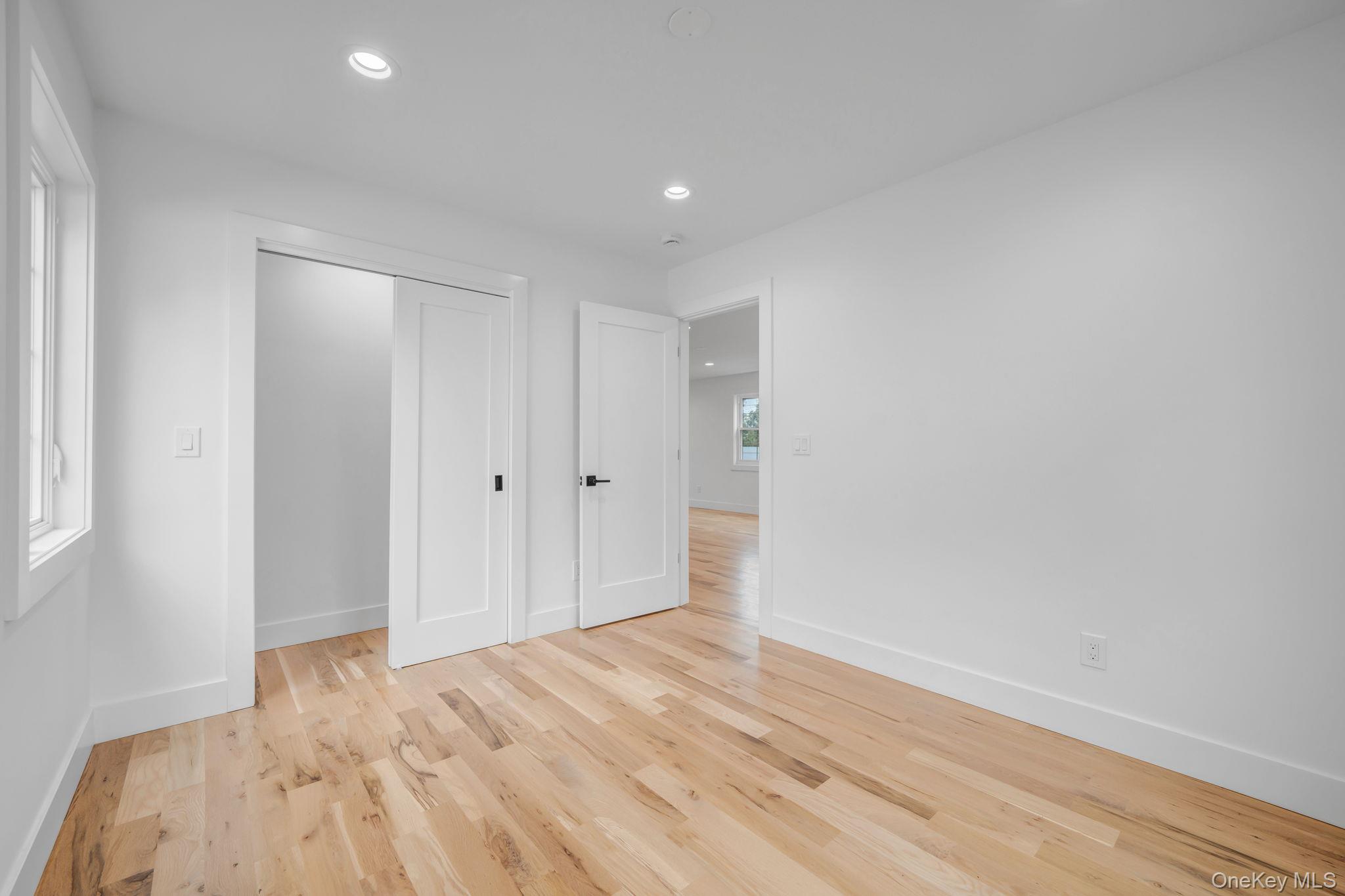 27 Elizabeth Court, Hempstead, NY 11550