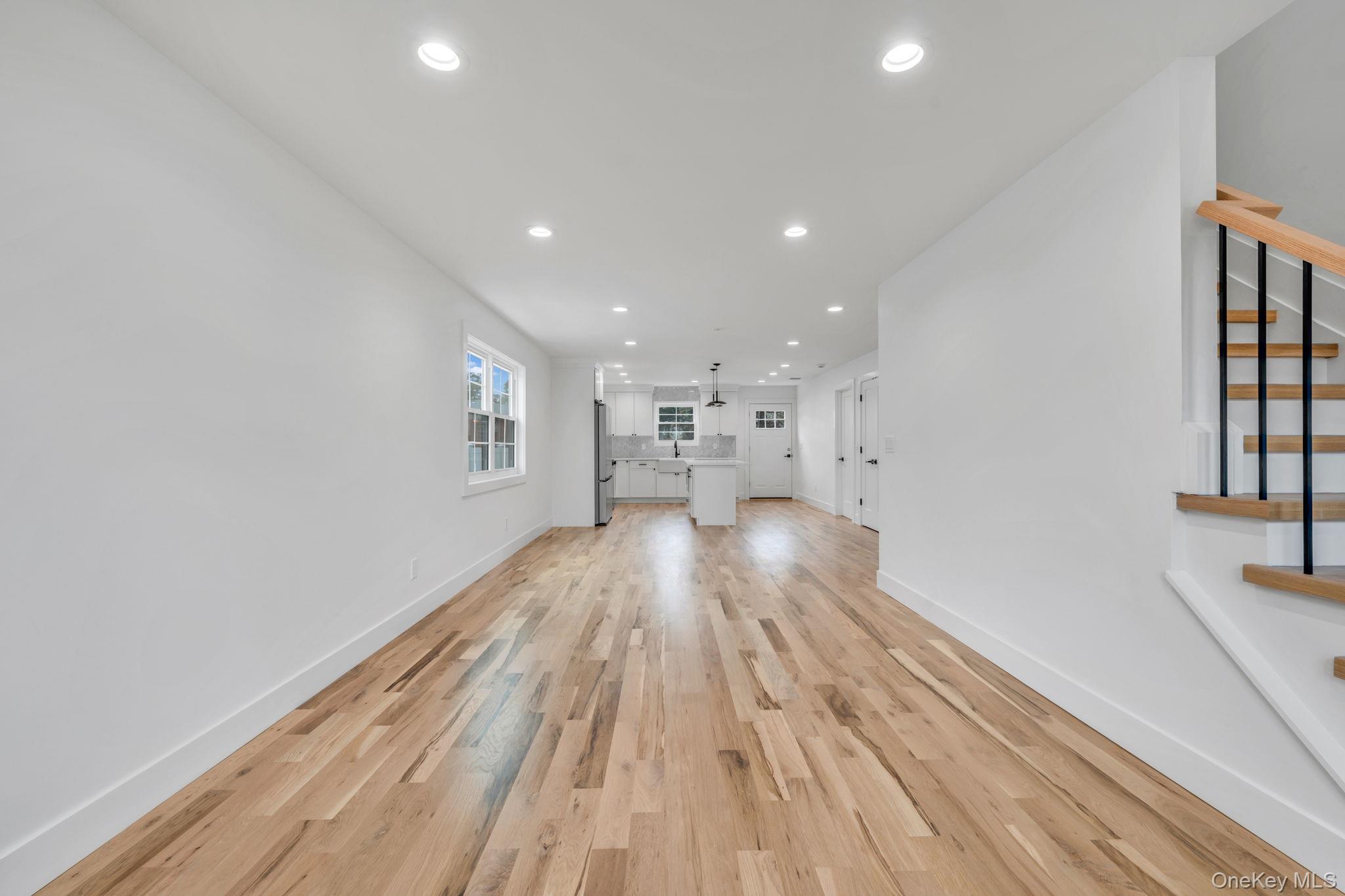 27 Elizabeth Court, Hempstead, NY 11550