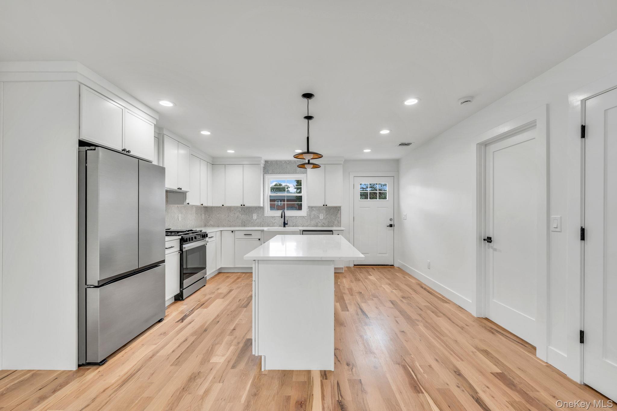 27 Elizabeth Court, Hempstead, NY 11550