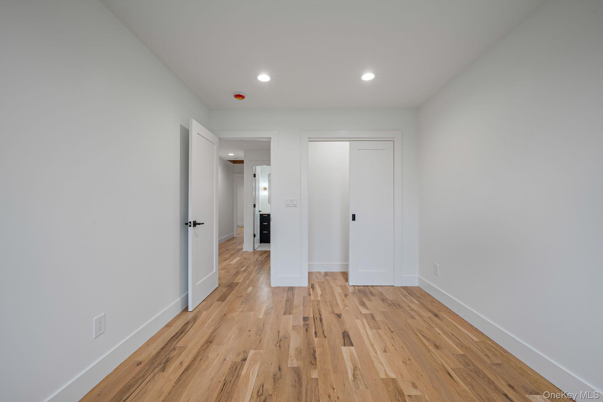 27 Elizabeth Court, Hempstead, NY 11550