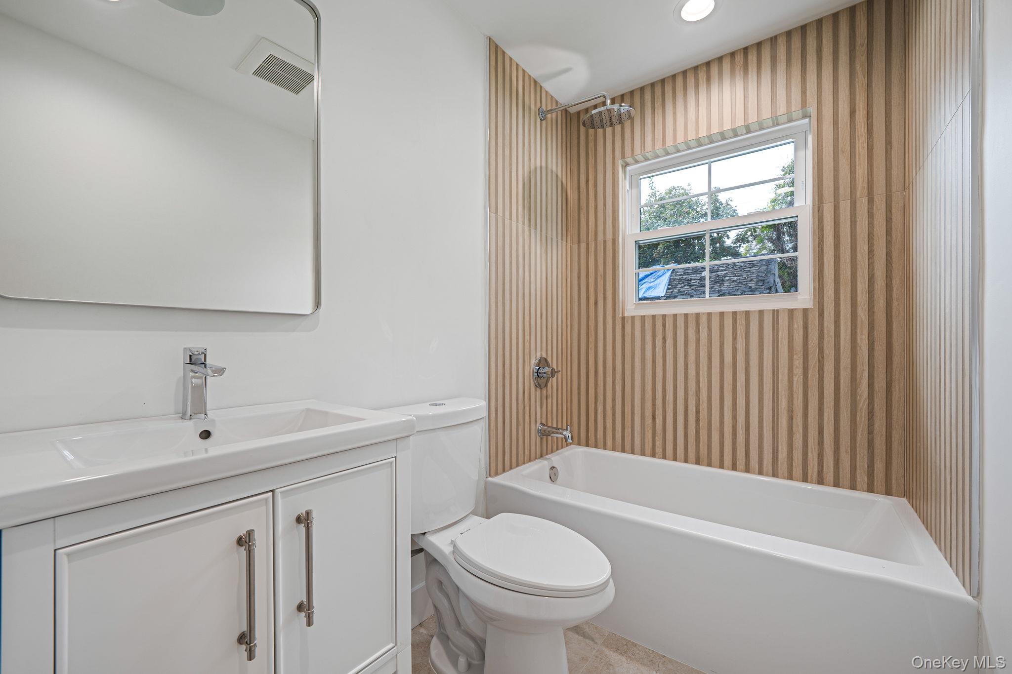 27 Elizabeth Court, Hempstead, NY 11550