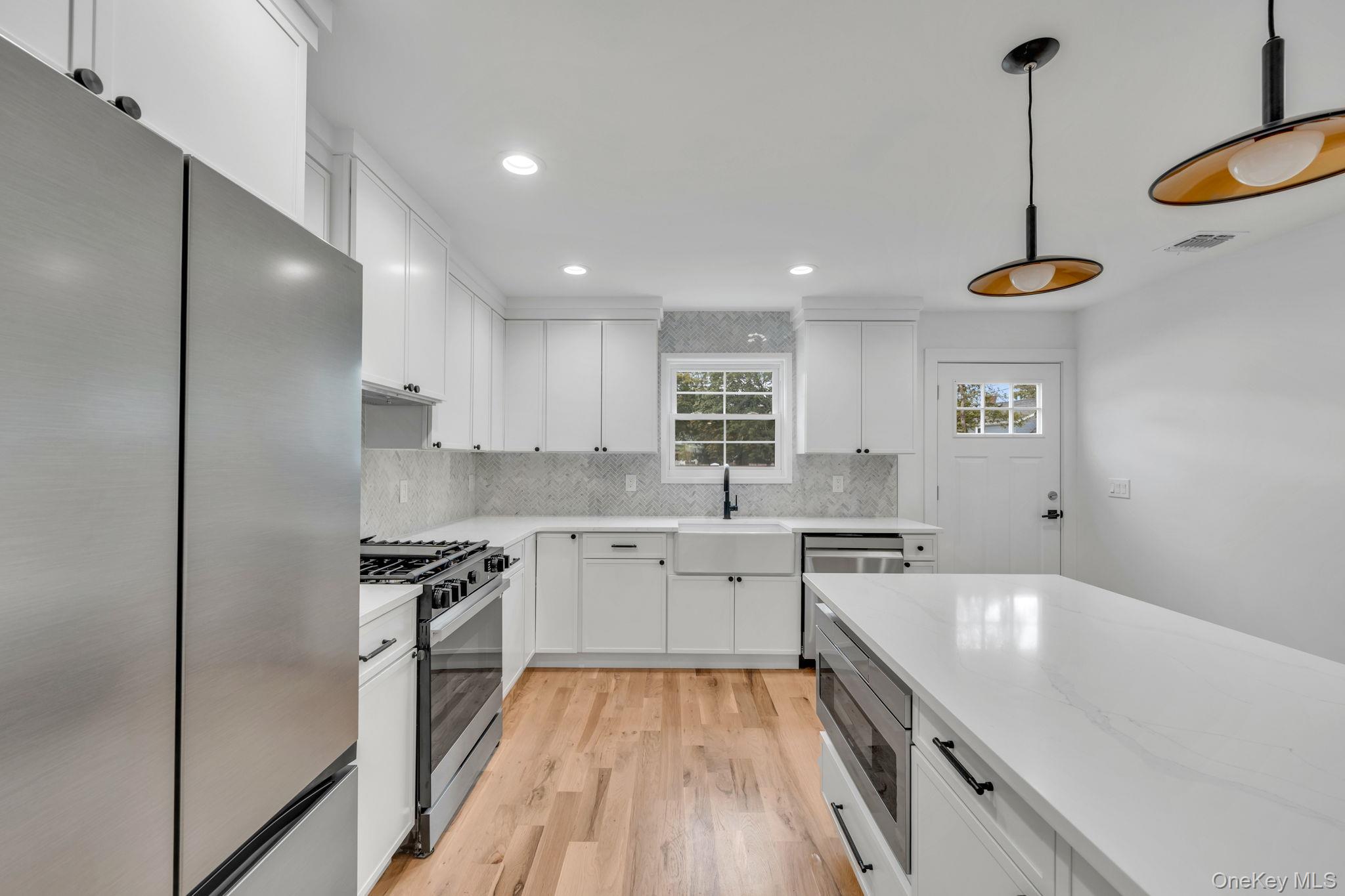 27 Elizabeth Court, Hempstead, NY 11550