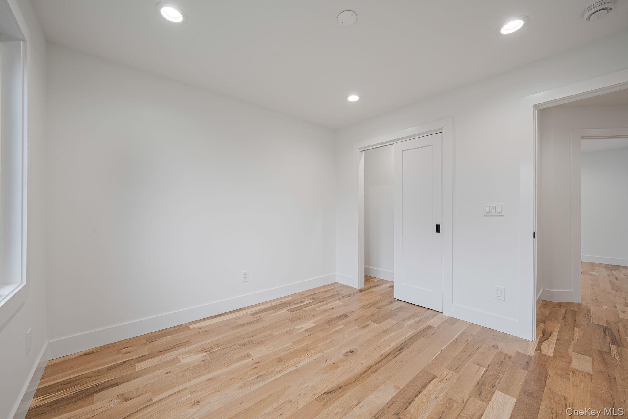 27 Elizabeth Court, Hempstead, NY 11550