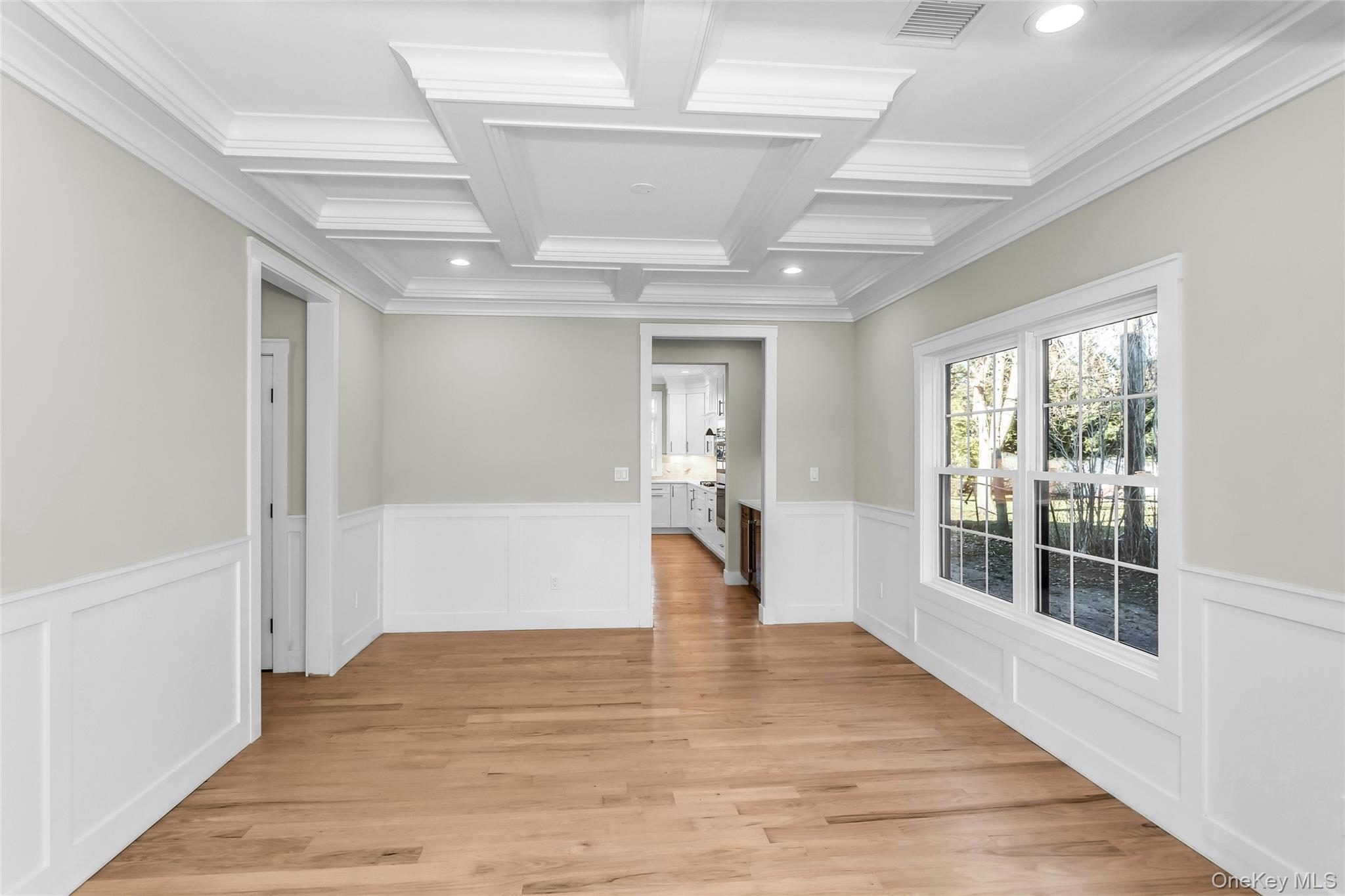 47 Shelter Hill Road, Plainview, NY 11803