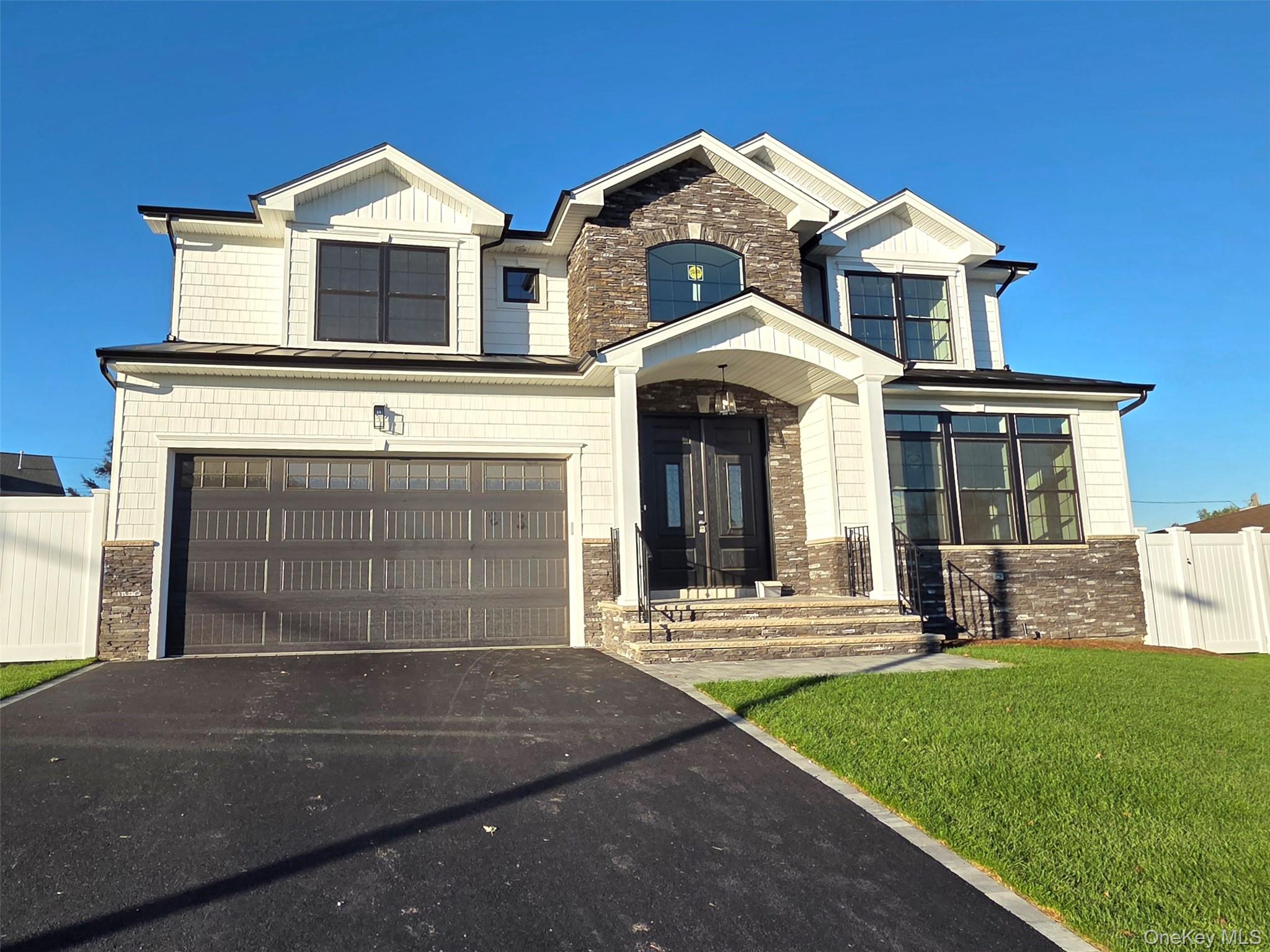 47 Shelter Hill Road, Plainview, NY 11803