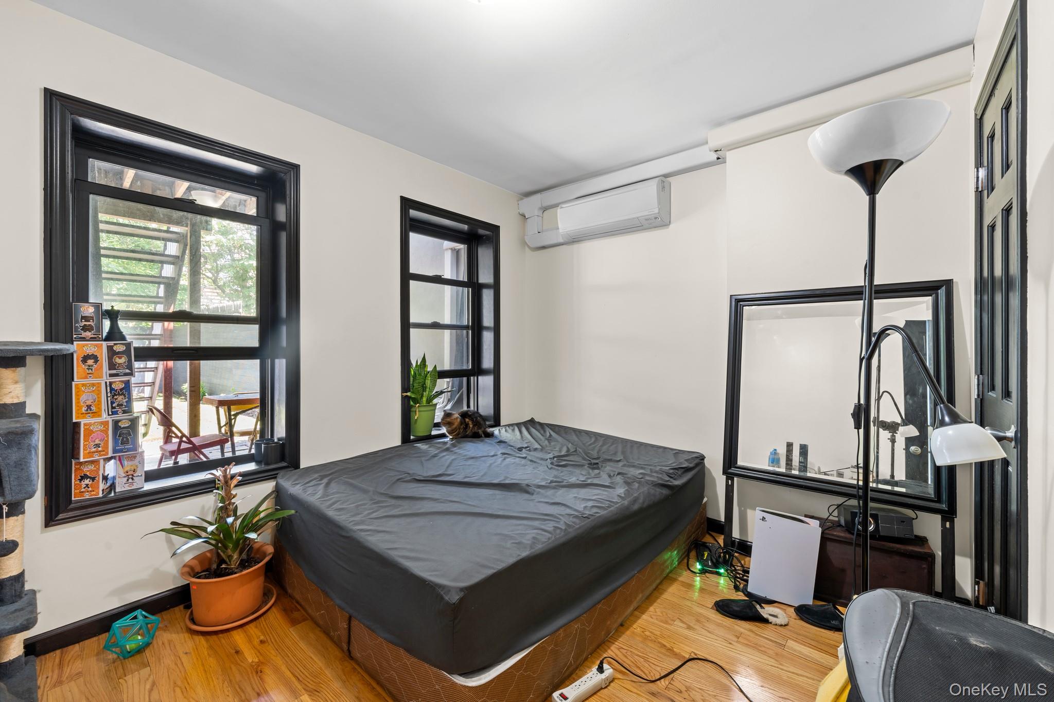 609 Lexington Avenue, Brooklyn, NY 11221