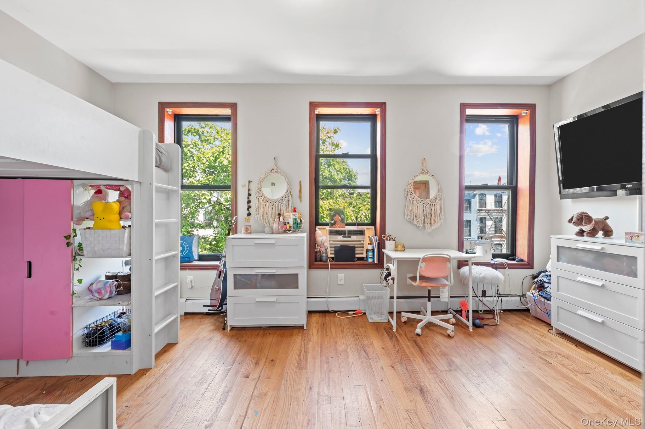 609 Lexington Avenue, Brooklyn, NY 11221