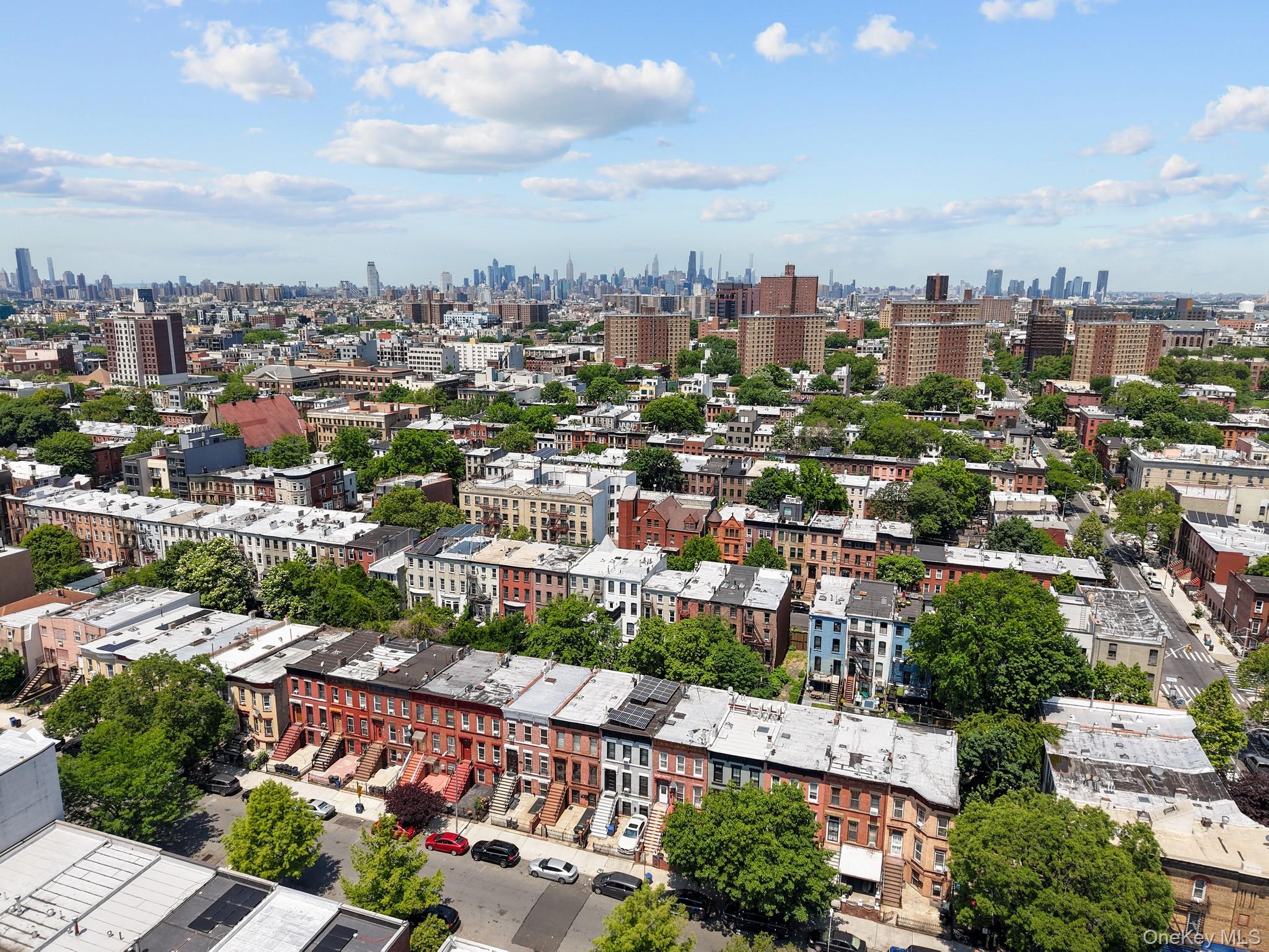 609 Lexington Avenue, Brooklyn, NY 11221