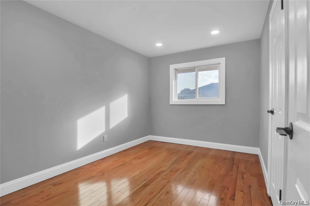 14 Westminster Road, Syosset, NY 11791