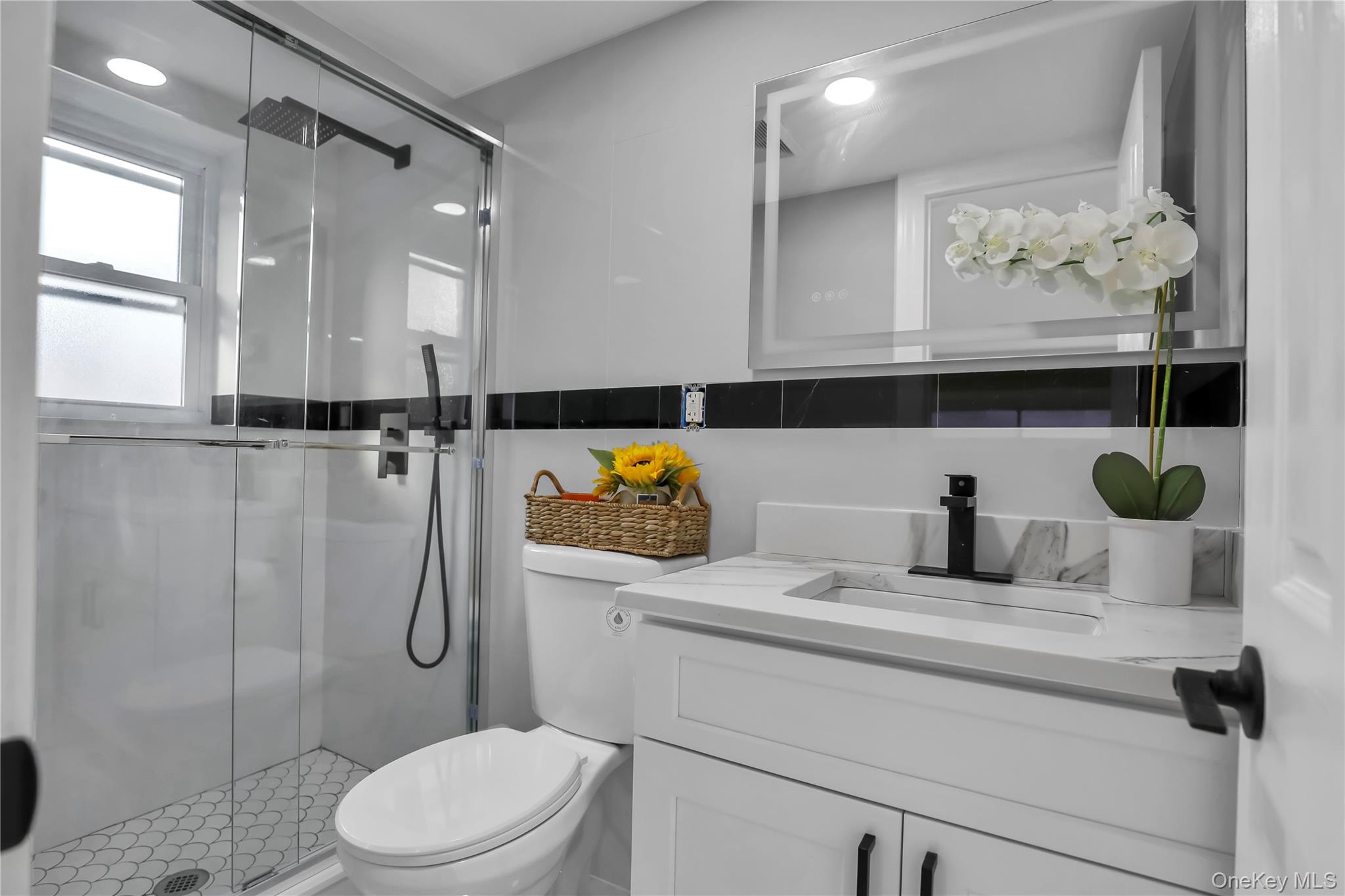 14 Westminster Road, Syosset, NY 11791