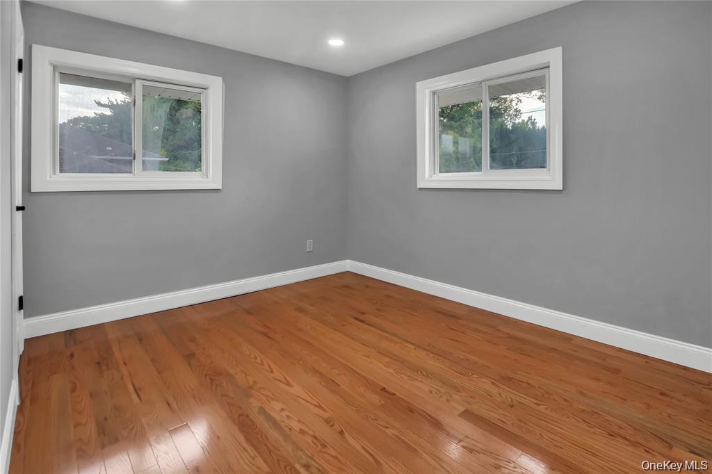 14 Westminster Road, Syosset, NY 11791