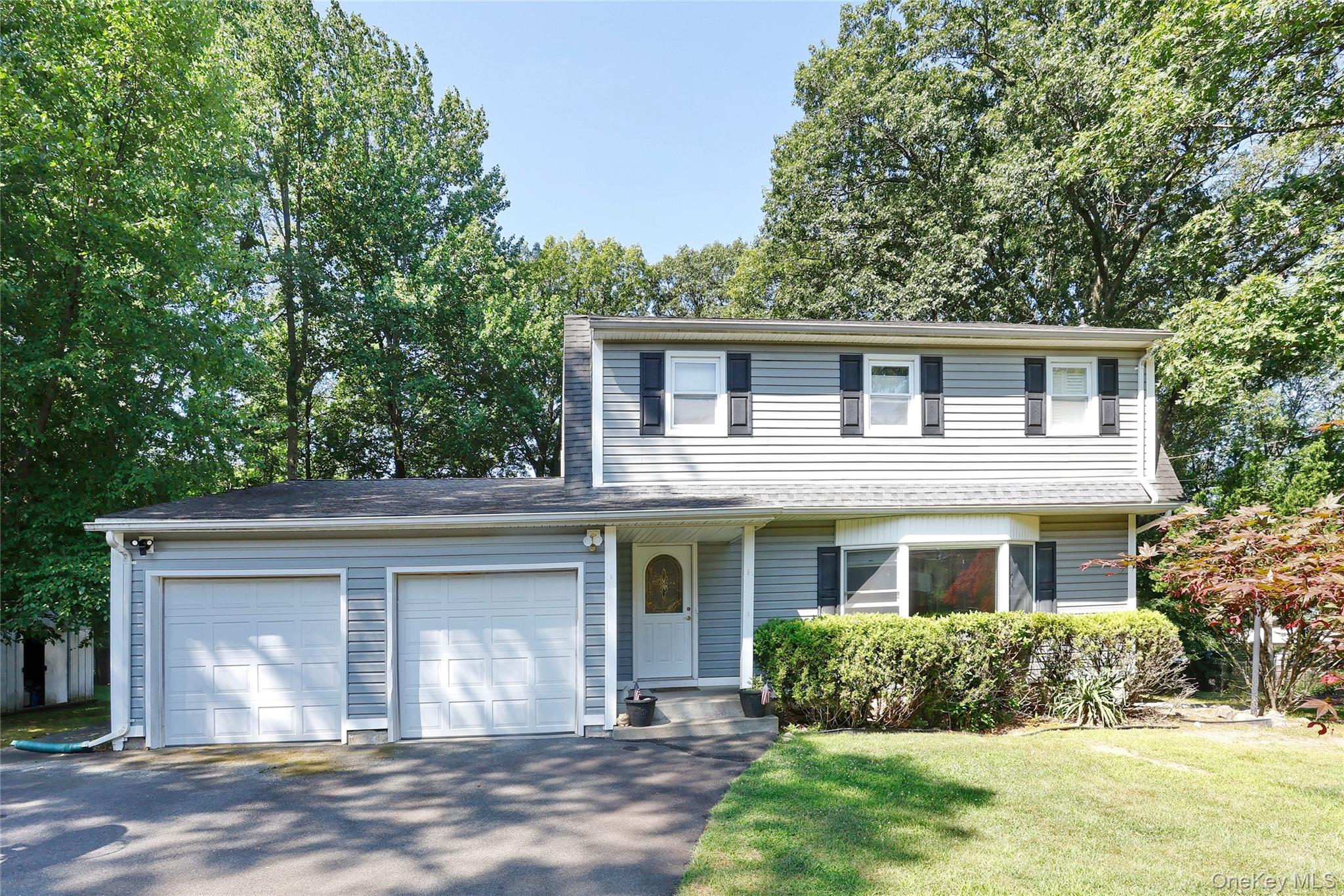 121 Smith Hill Road, Suffern, NY 10901