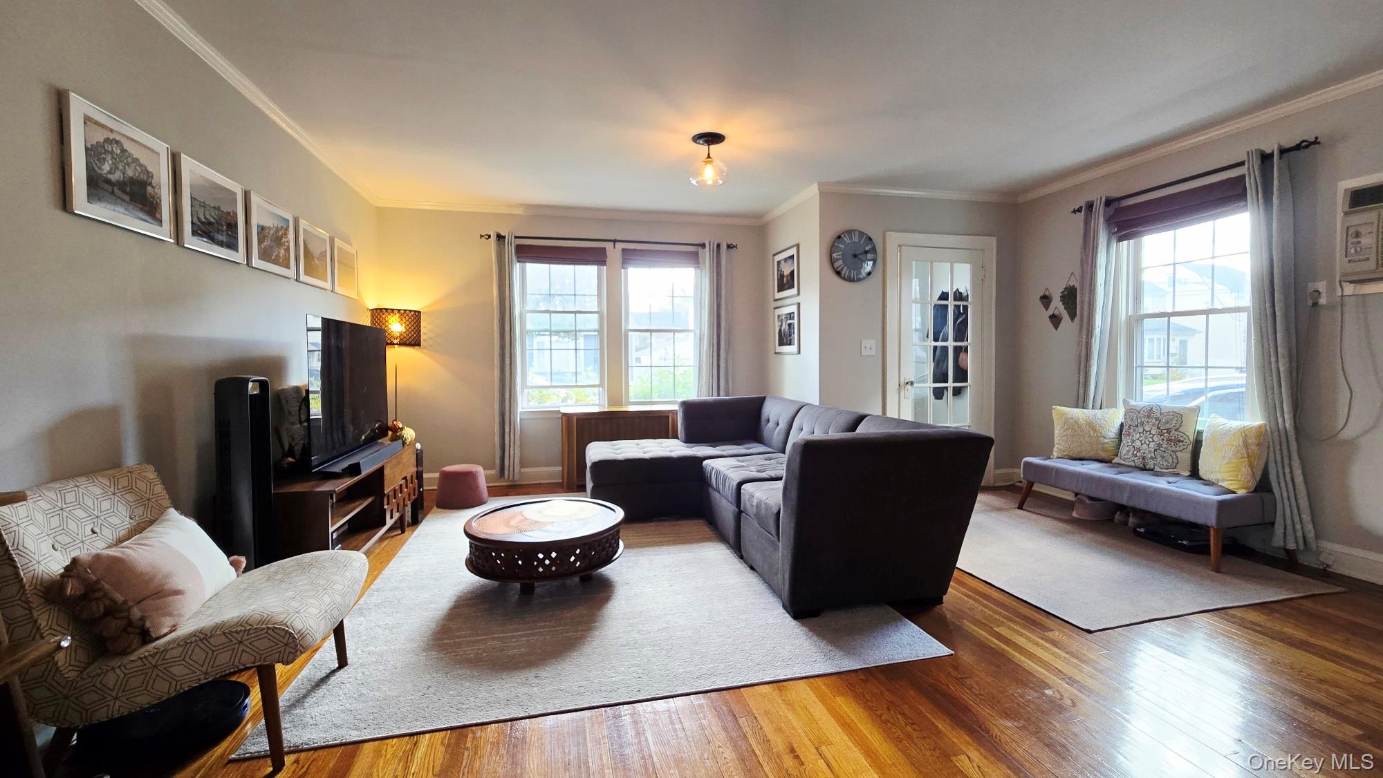 69 Harvard Street, Williston Park, NY 11596