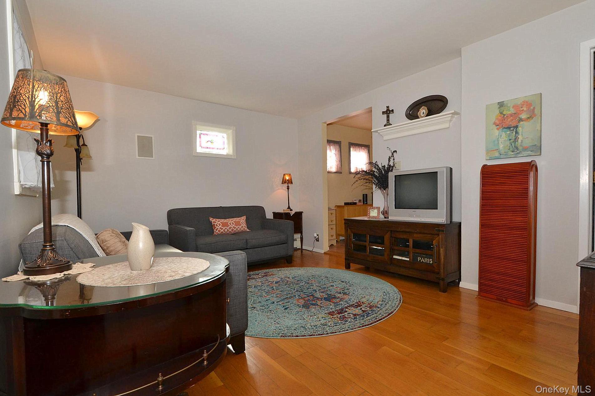 386 Grove Avenue, Patchogue, NY 11772