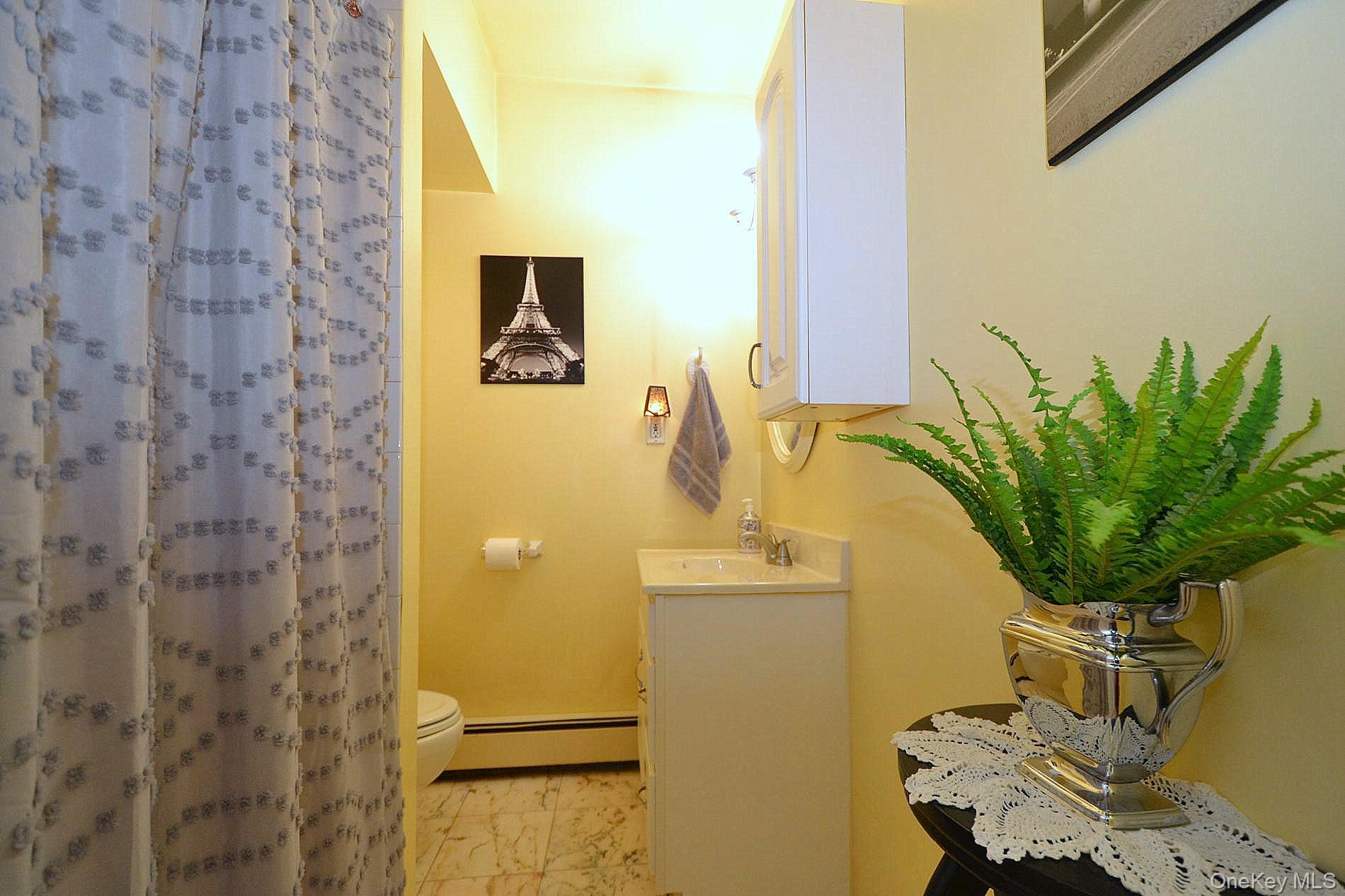 386 Grove Avenue, Patchogue, NY 11772