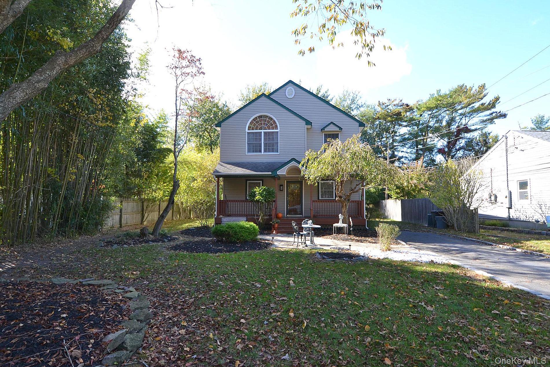 386 Grove Avenue, Patchogue, NY 11772