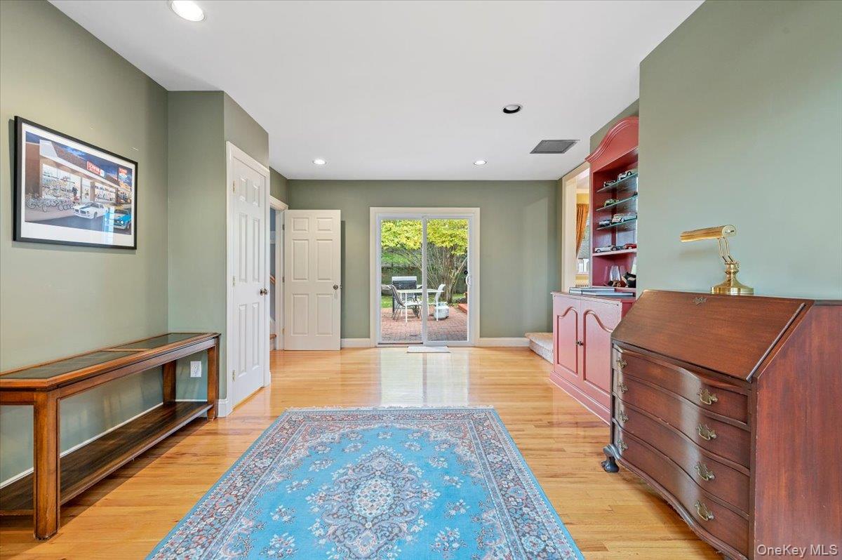 1109 Round Swamp Road, Old Bethpage, NY 11804