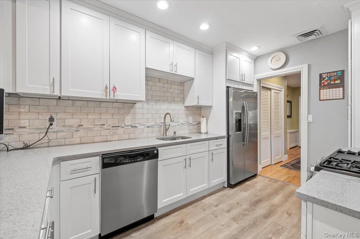 1109 Round Swamp Road, Old Bethpage, NY 11804