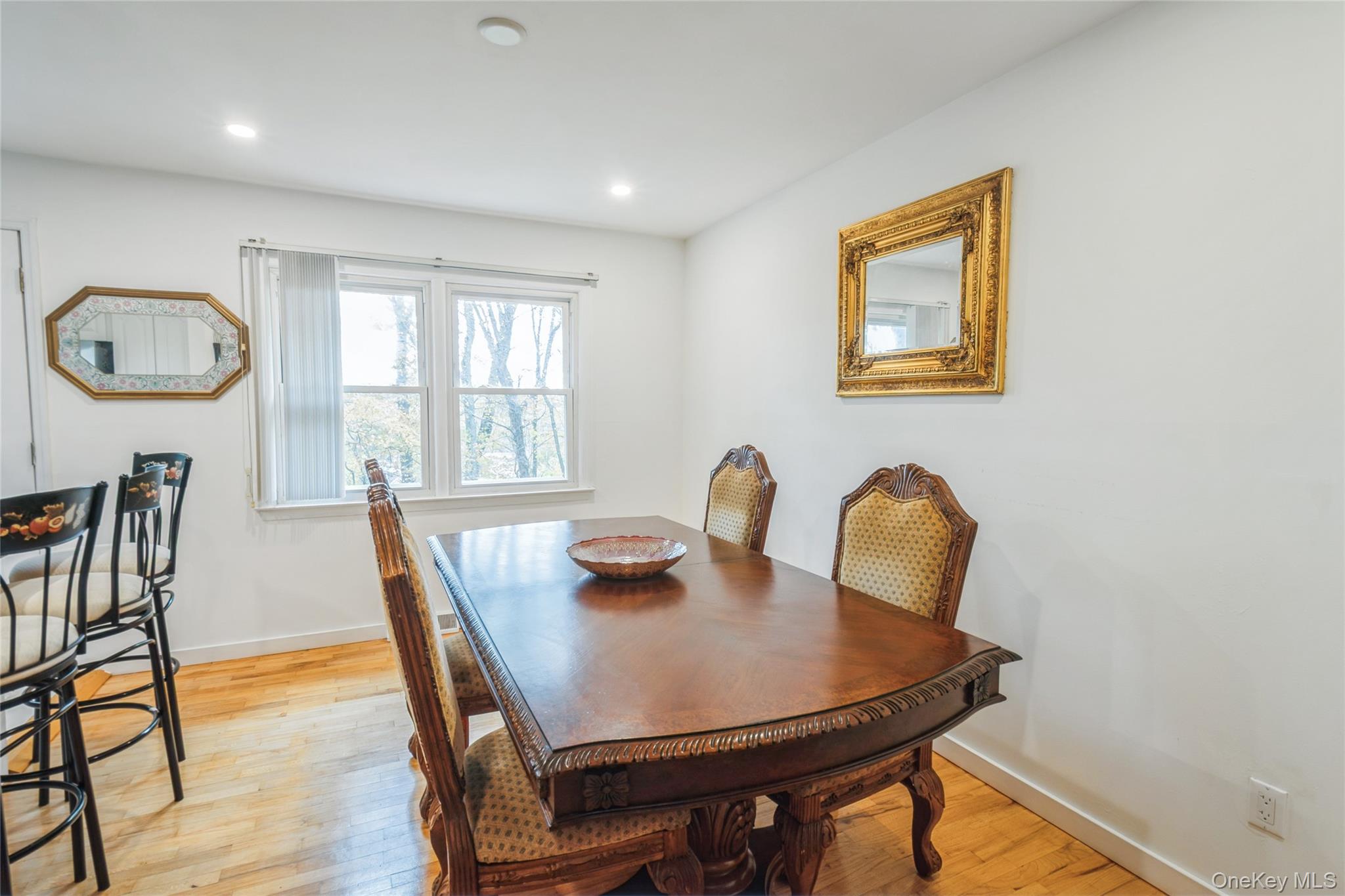 42 Mesa Place, Nanuet, NY 10954