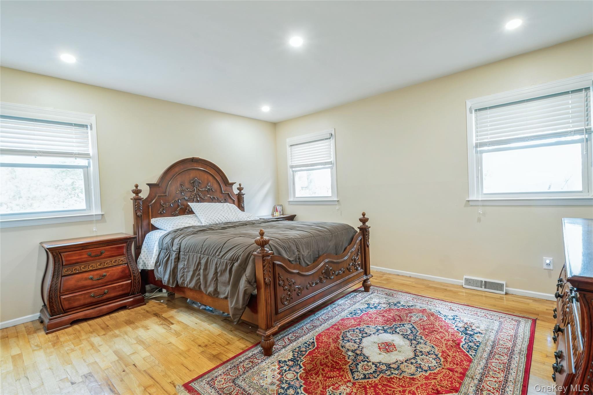 42 Mesa Place, Nanuet, NY 10954