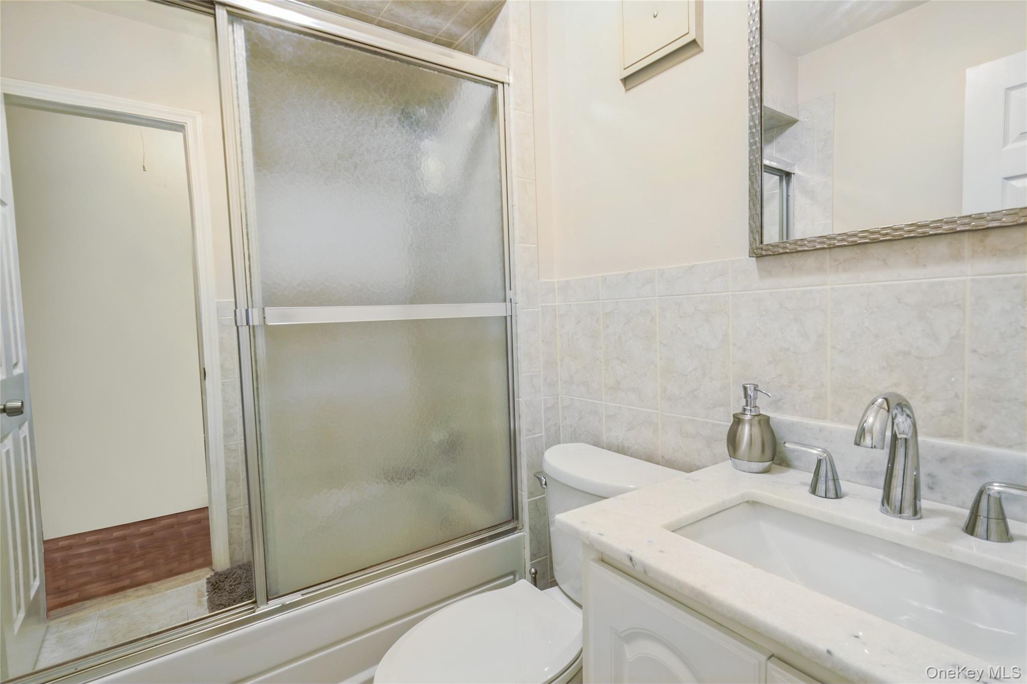 42 Mesa Place, Nanuet, NY 10954