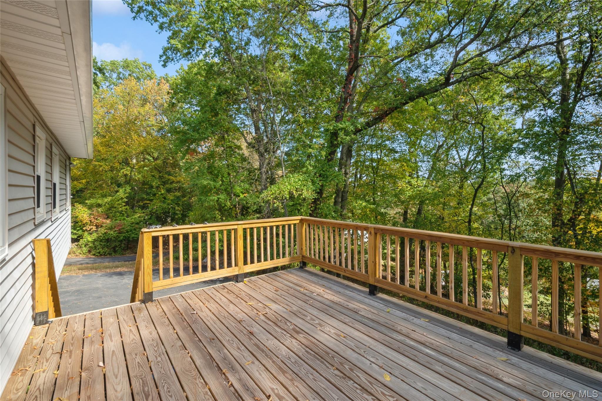 42 Mesa Place, Nanuet, NY 10954