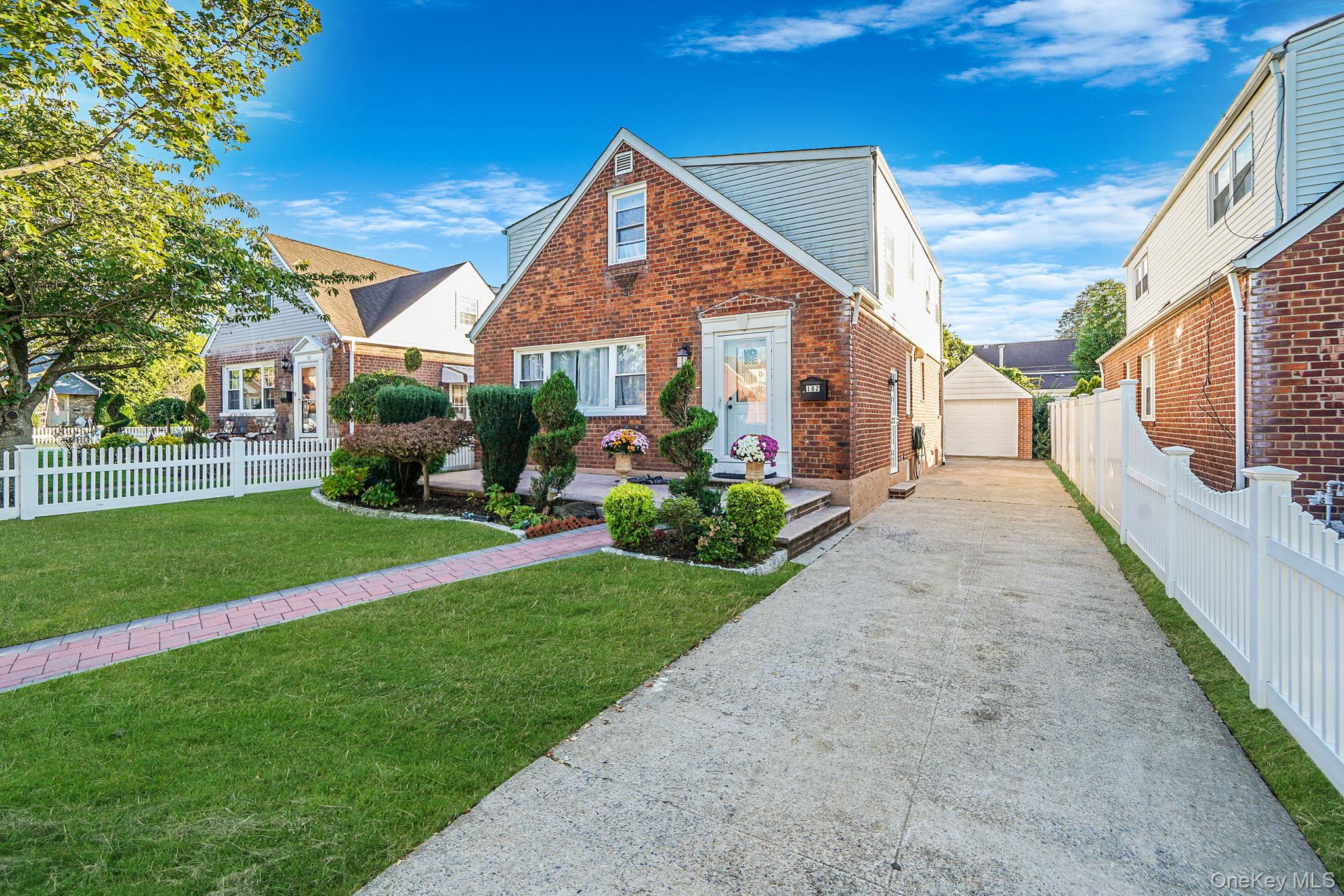 182 Ann Street, Valley Stream, NY 11580