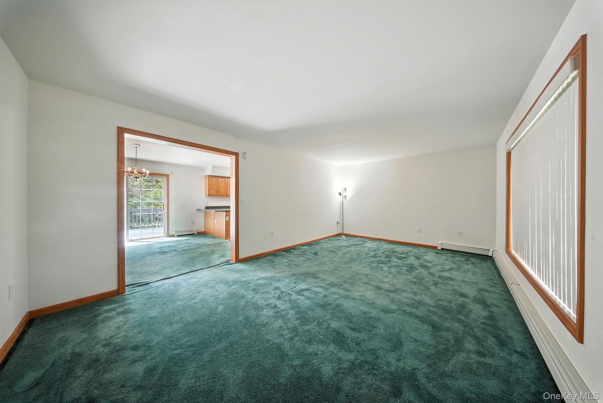 9 W Peenpack Trail, Sparrowbush, NY 12780