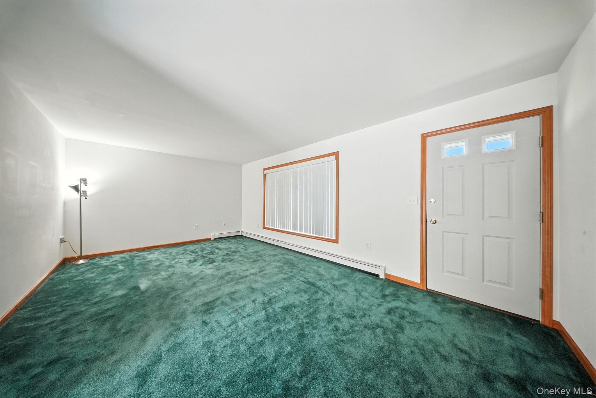 9 W Peenpack Trail, Sparrowbush, NY 12780