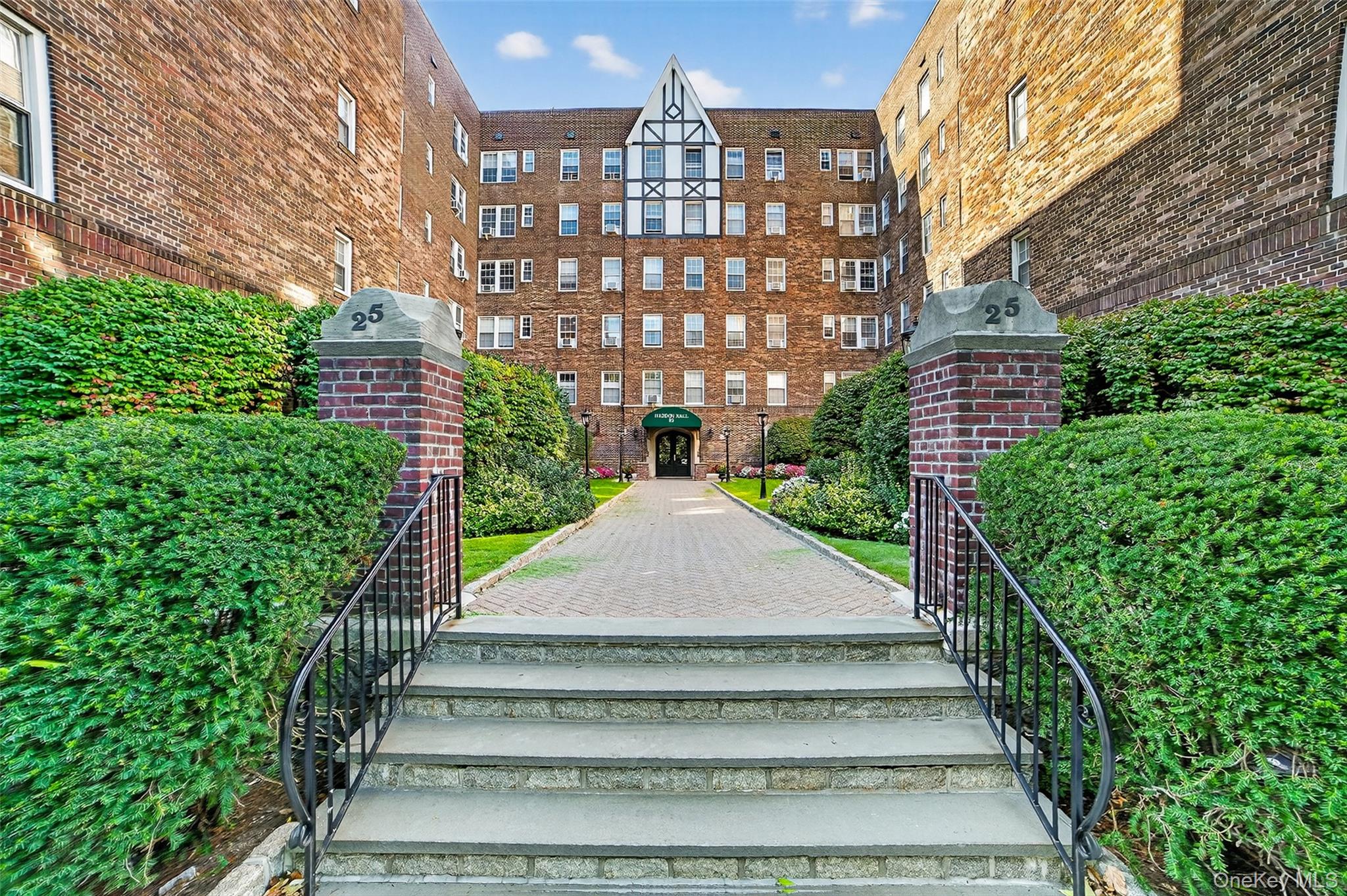 25 Parkview Avenue # 2G, Bronxville, NY 10708