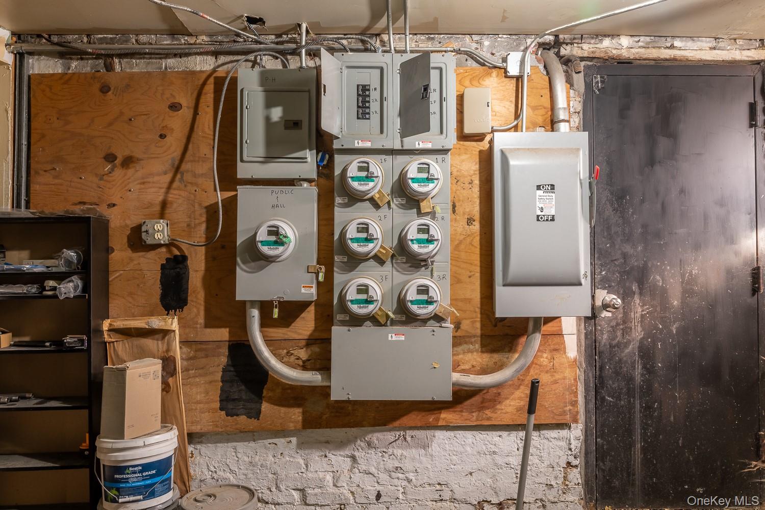 3414 33rd Street, Astoria, NY 11106