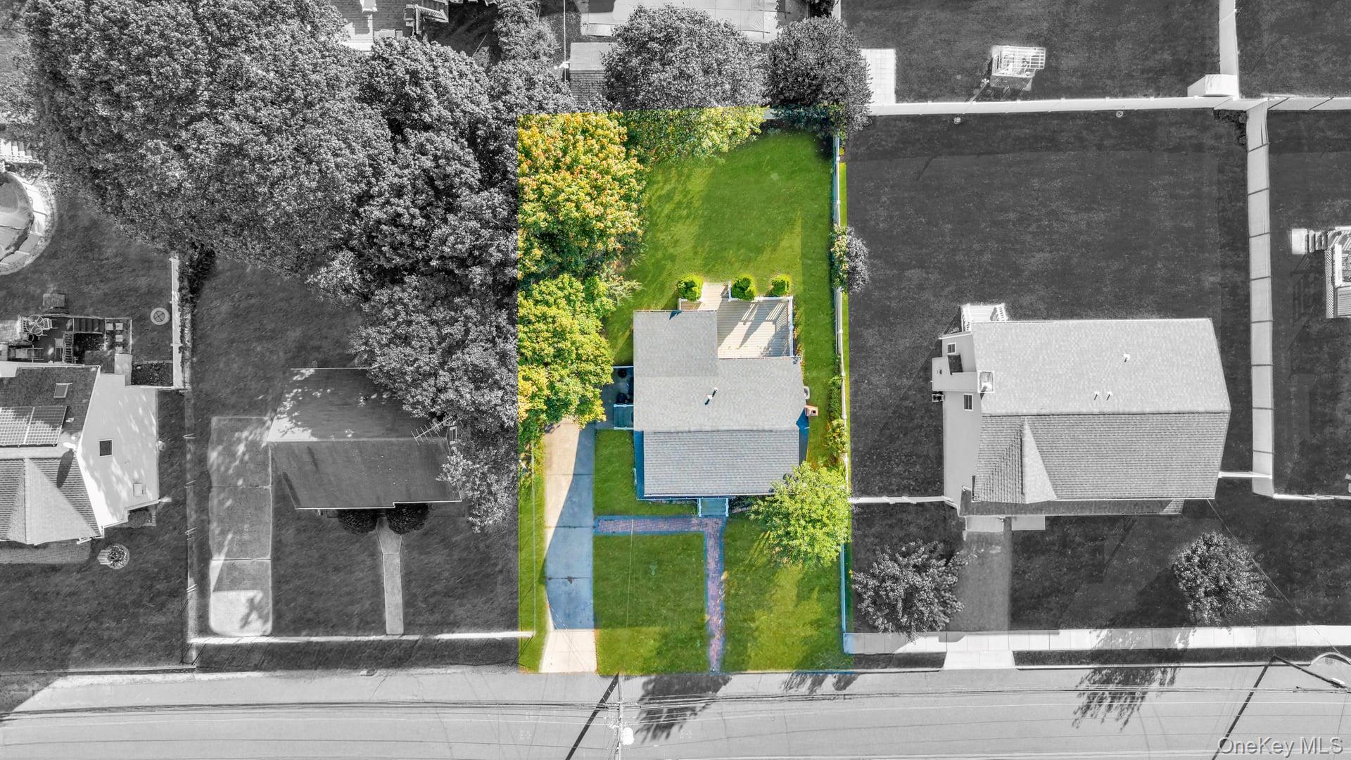 259 35th Street, Lindenhurst, NY 11757