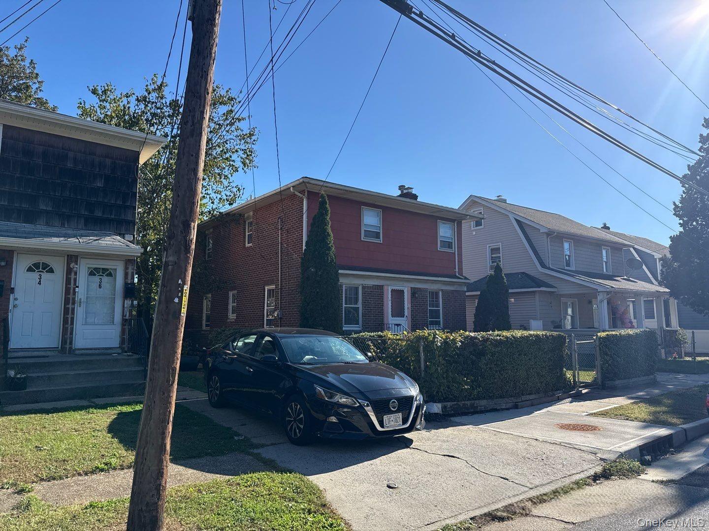 28 Dakota Place, Hempstead, NY 11550
