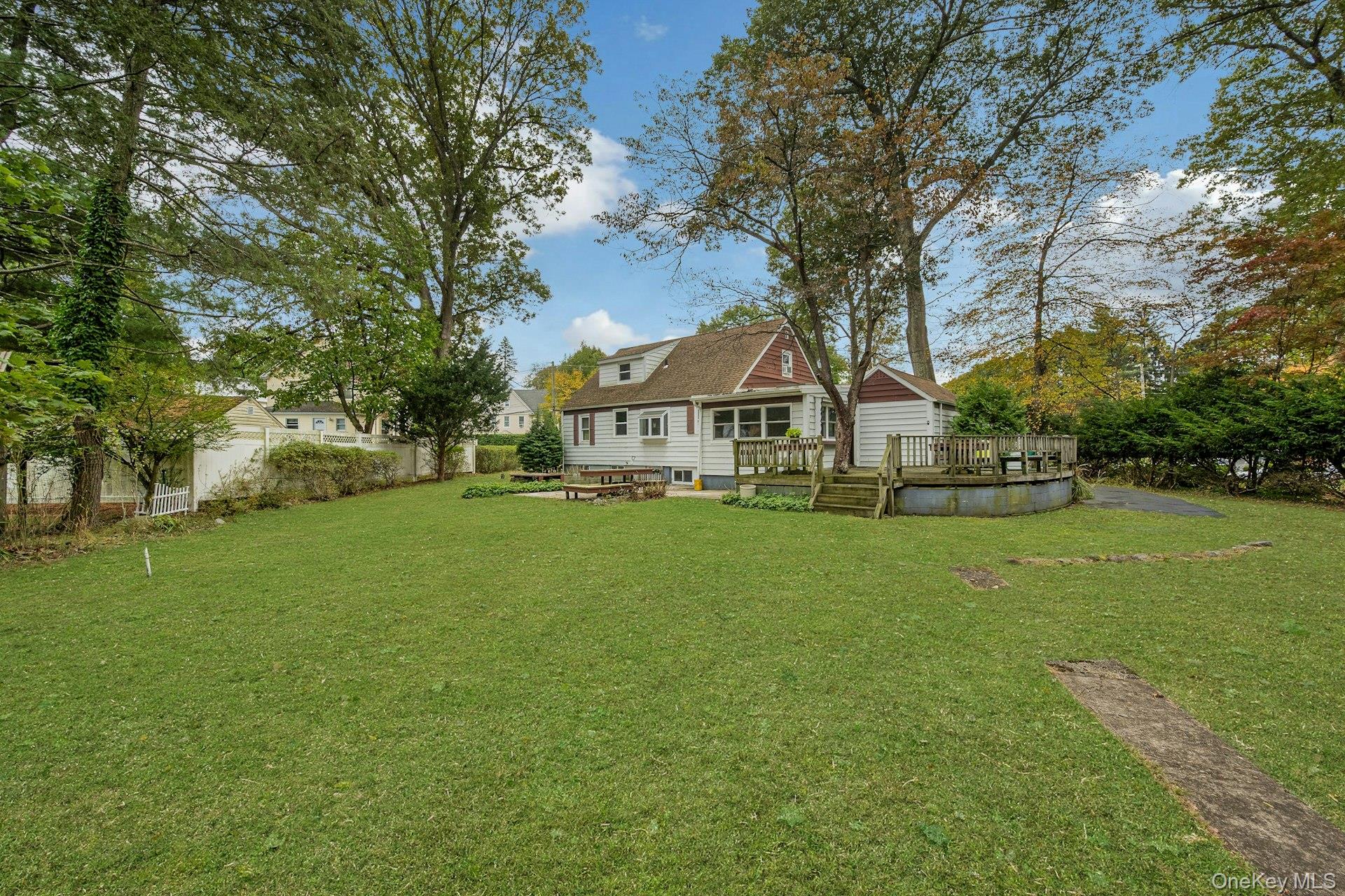 217 W Washington Avenue, Pearl River, NY 10965