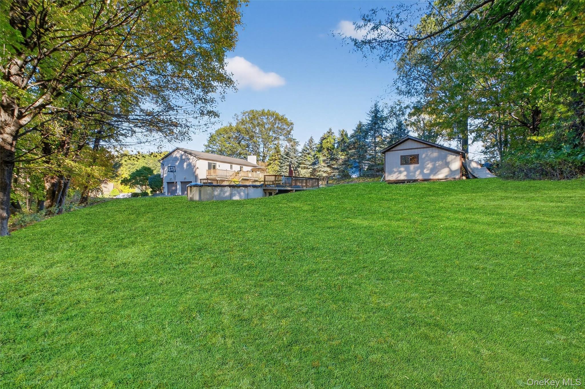 33 Santino Court, Mahopac, NY 10541