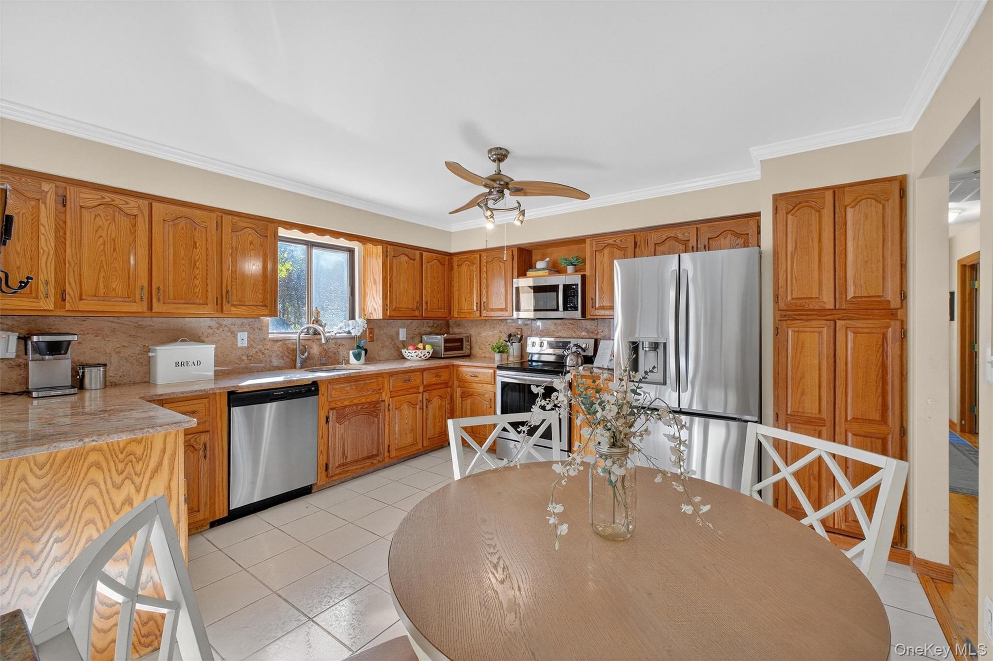 33 Santino Court, Mahopac, NY 10541