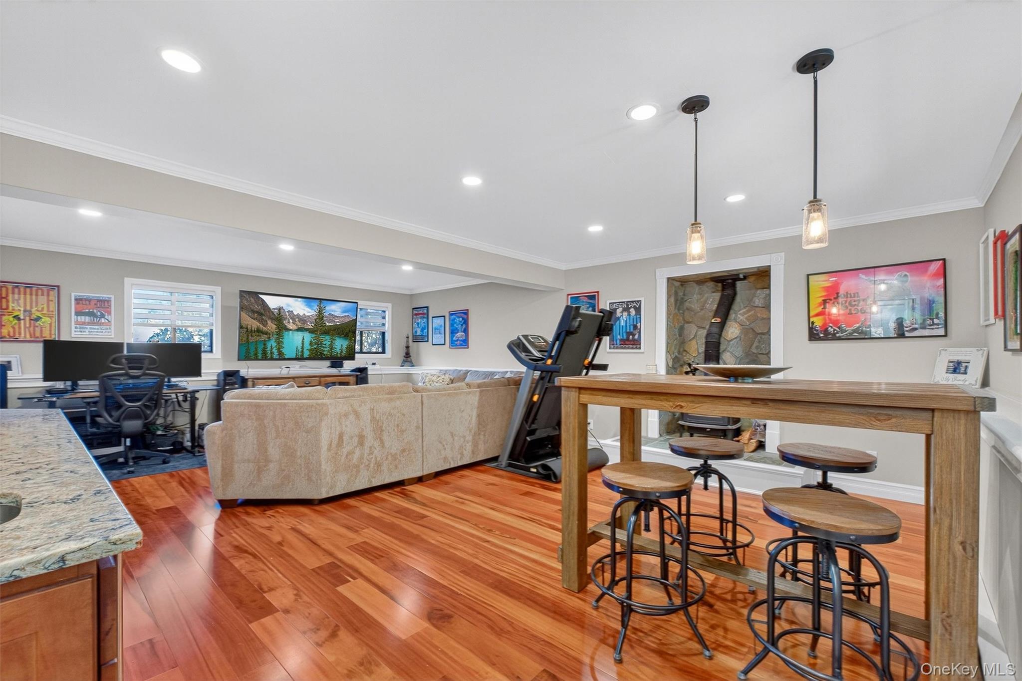 33 Santino Court, Mahopac, NY 10541