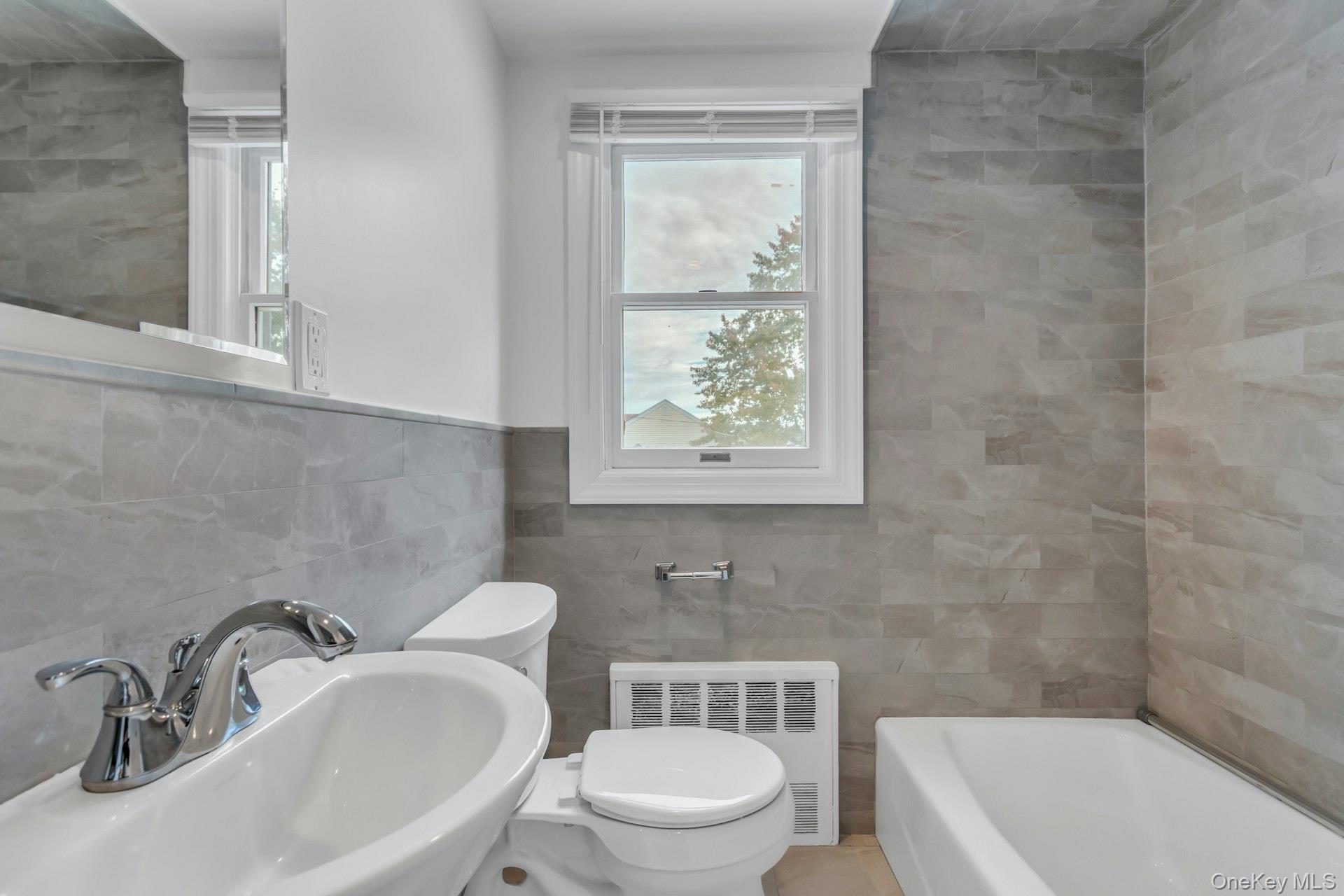 4 Timber Road, Glen Cove, NY 11542