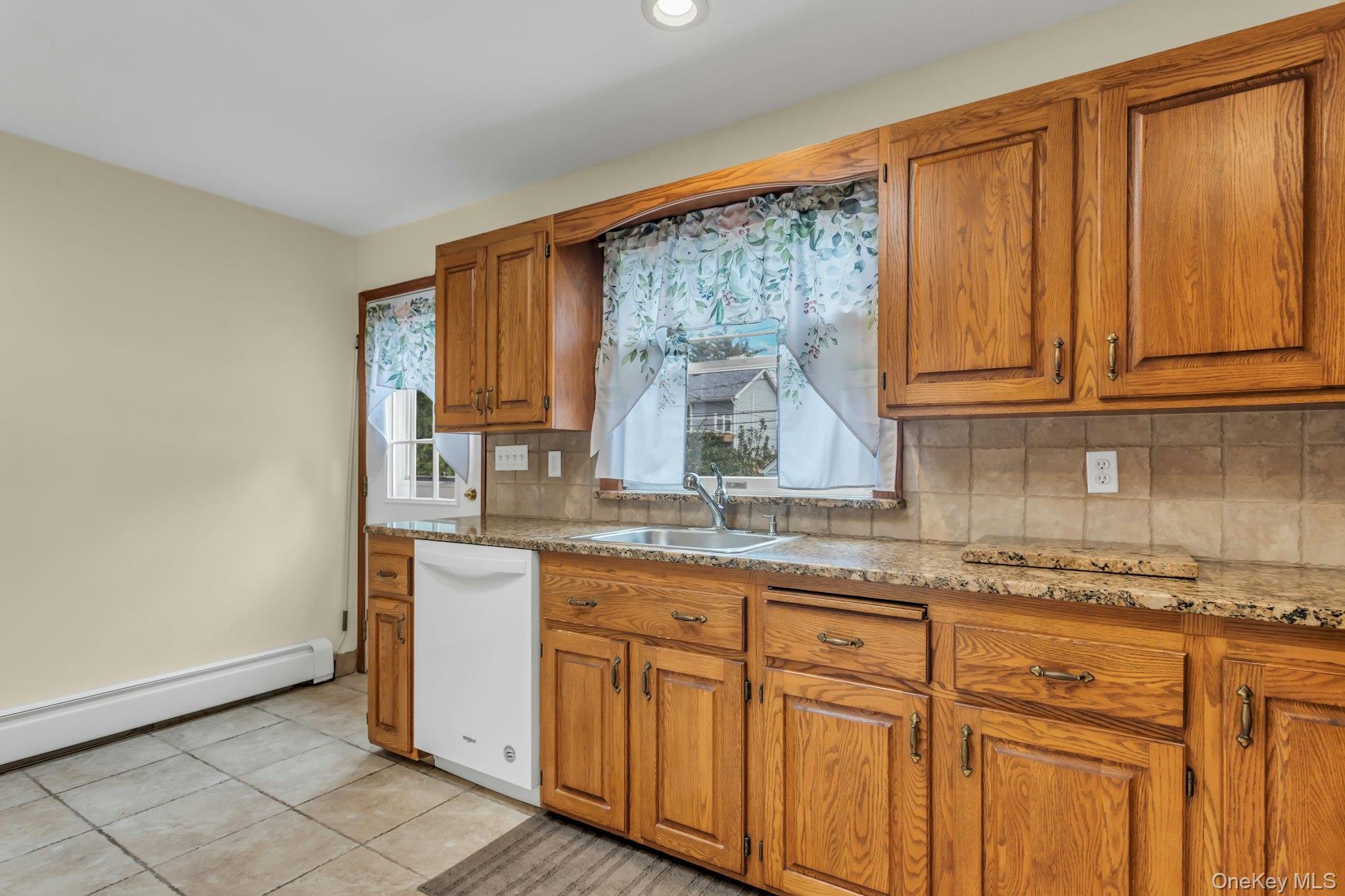 4 Timber Road, Glen Cove, NY 11542