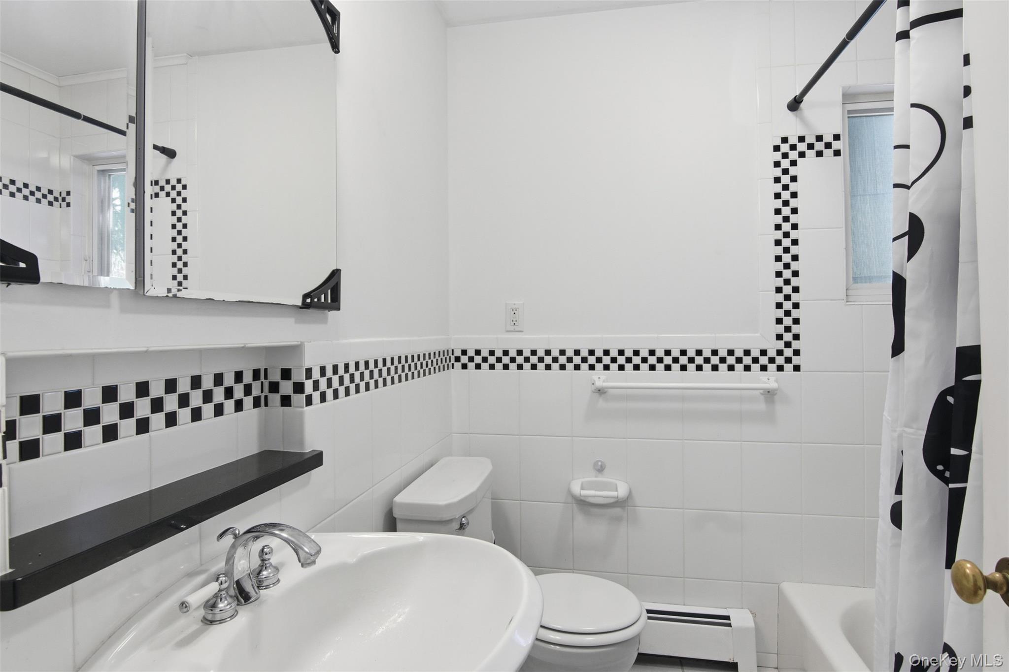 70 Southern Boulevard, East Patchogue, NY 11772