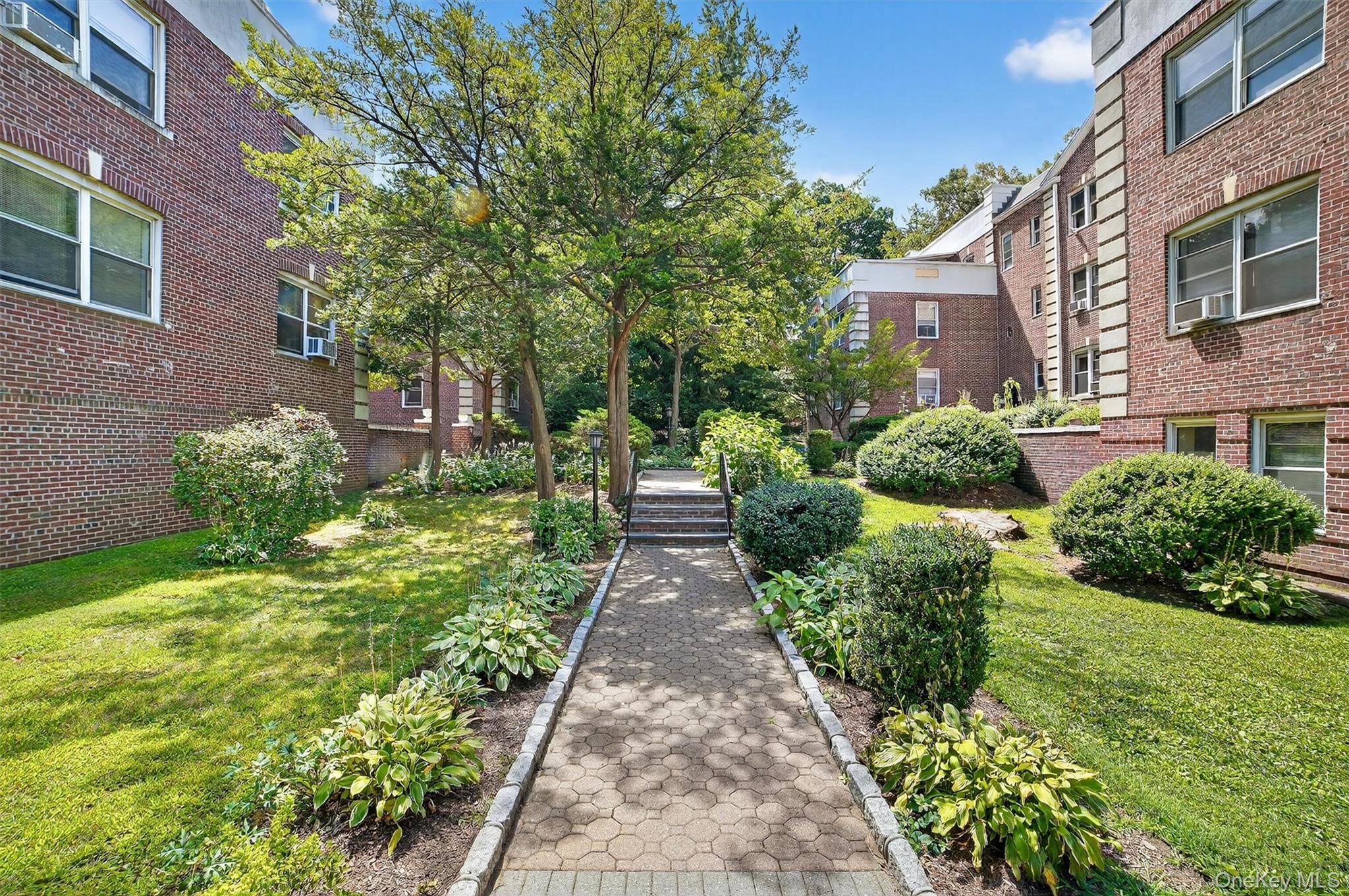824 Palmer Road # 1D, Bronxville, NY 10708