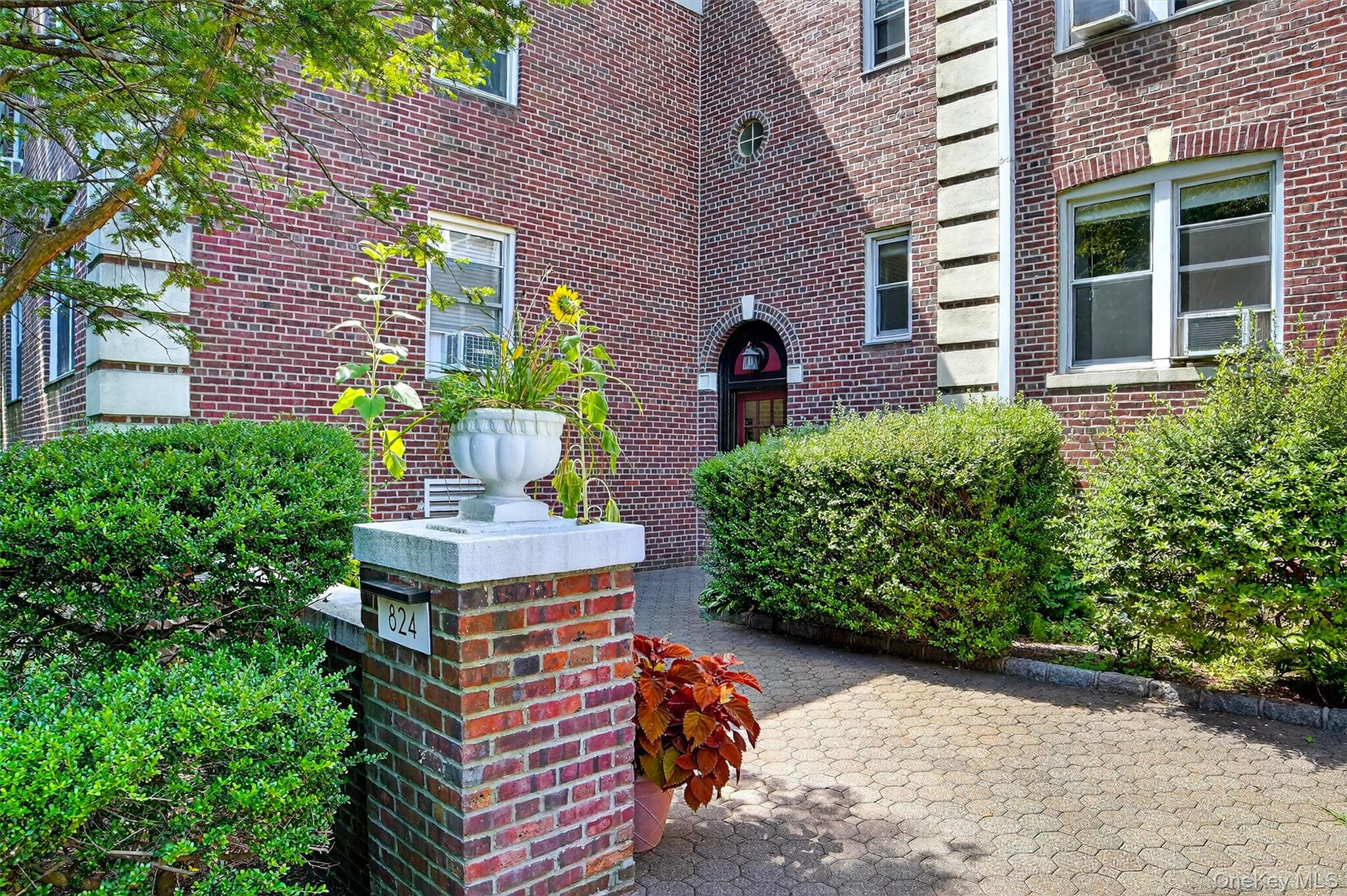 824 Palmer Road # 1D, Bronxville, NY 10708