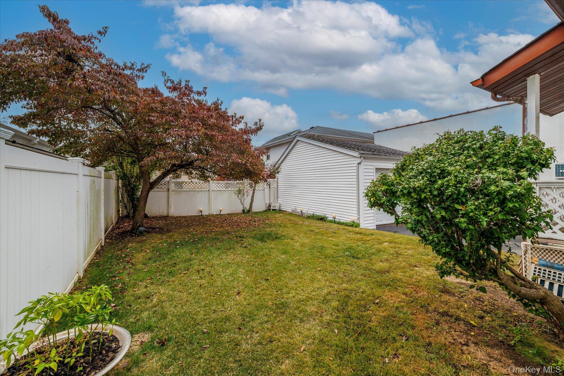 2848 Woods Avenue, Oceanside, NY 11572