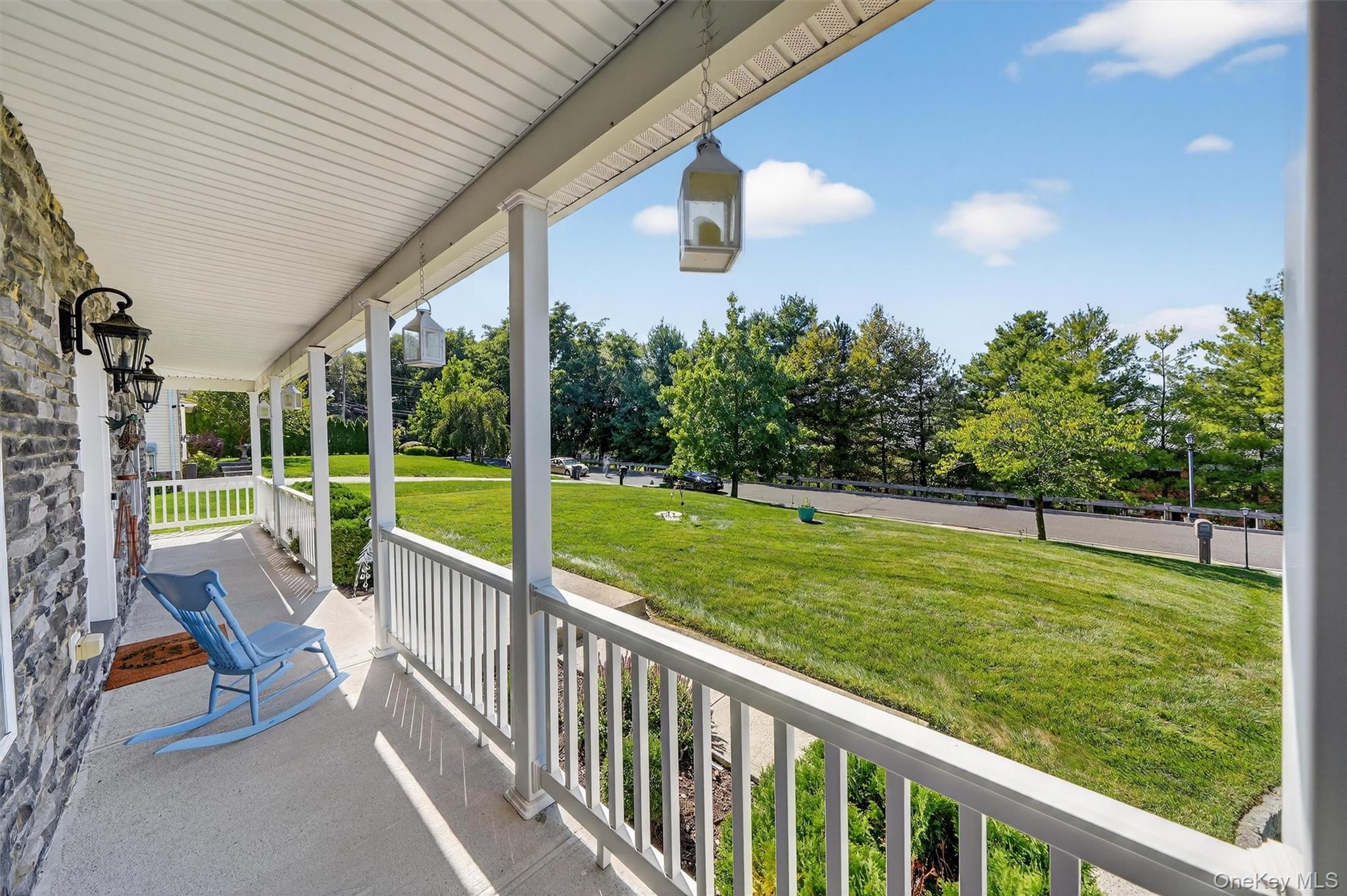 6 Clarion Drive, White Plains, NY 10603