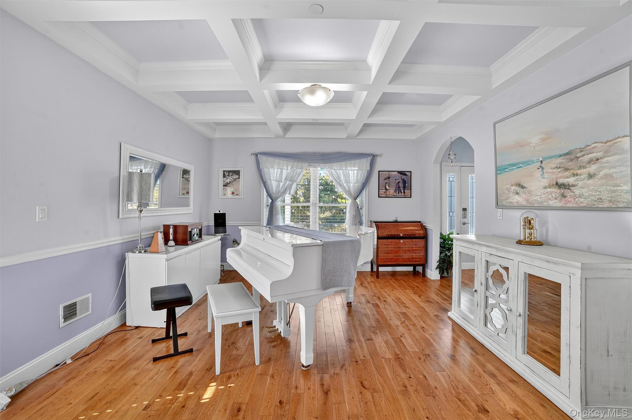 6 Clarion Drive, White Plains, NY 10603