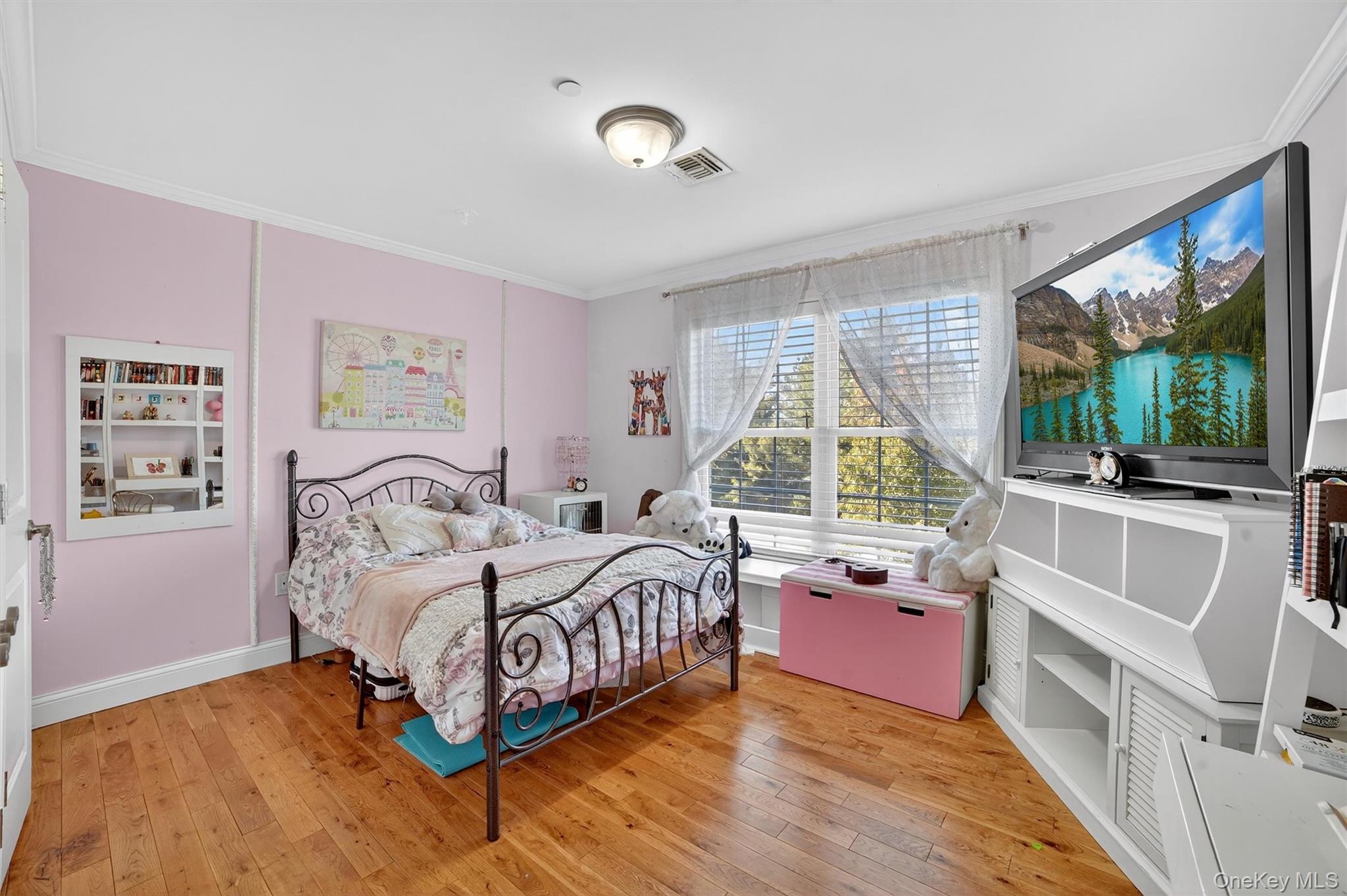 6 Clarion Drive, White Plains, NY 10603