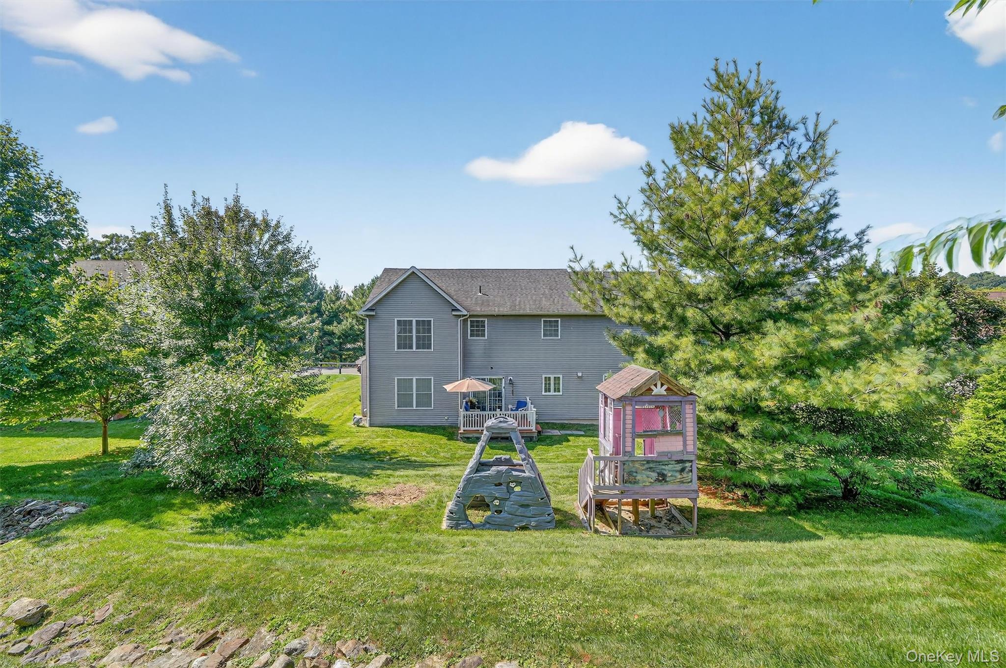 6 Clarion Drive, White Plains, NY 10603