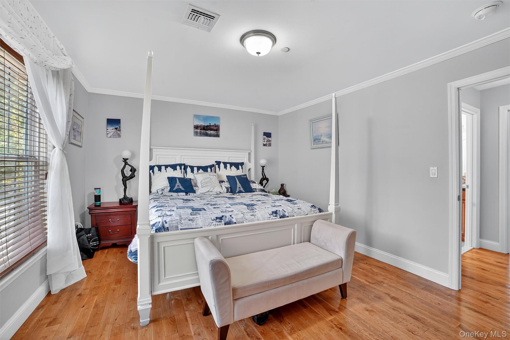 6 Clarion Drive, White Plains, NY 10603