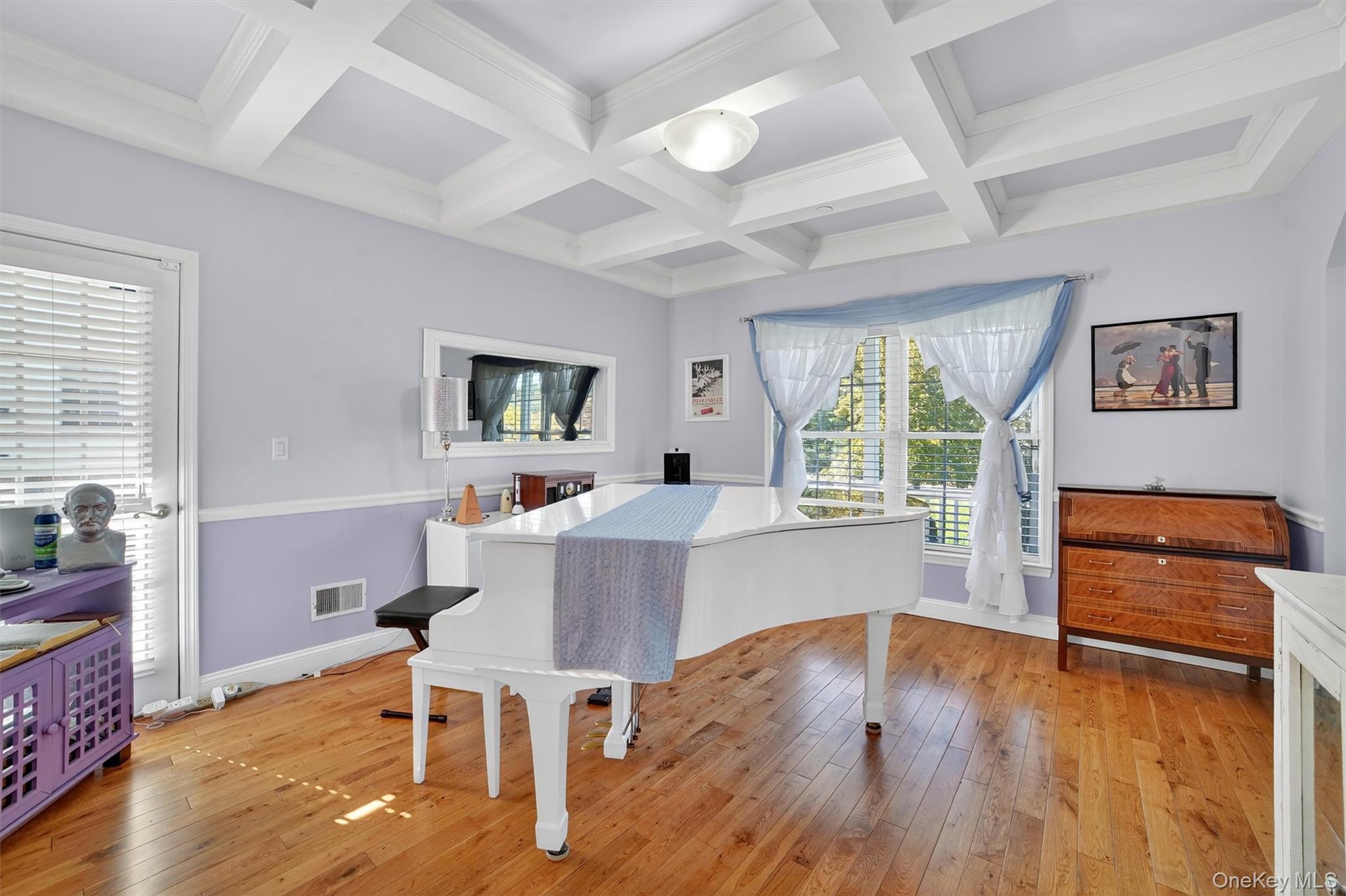 6 Clarion Drive, White Plains, NY 10603